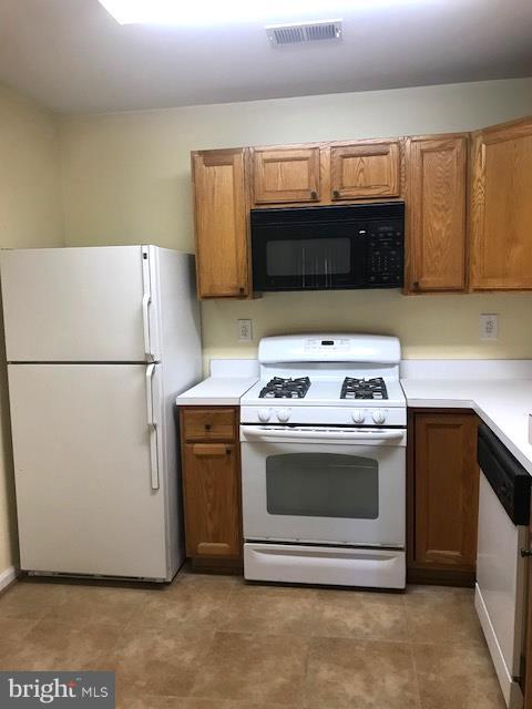 SUMMERHOUSE/SUMMERLAND - Residential Lease