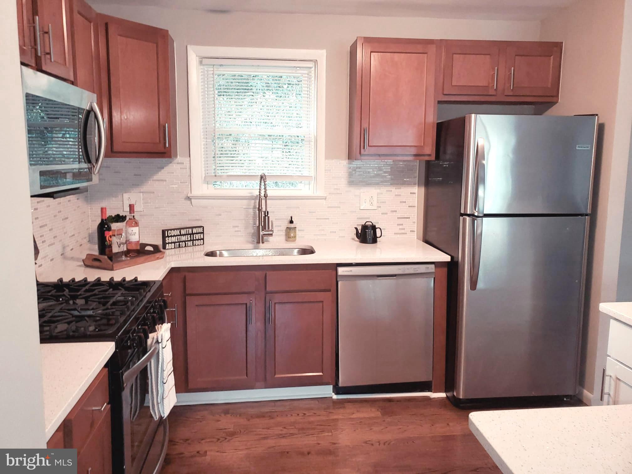 CRESTVIEW MANOR - Residential