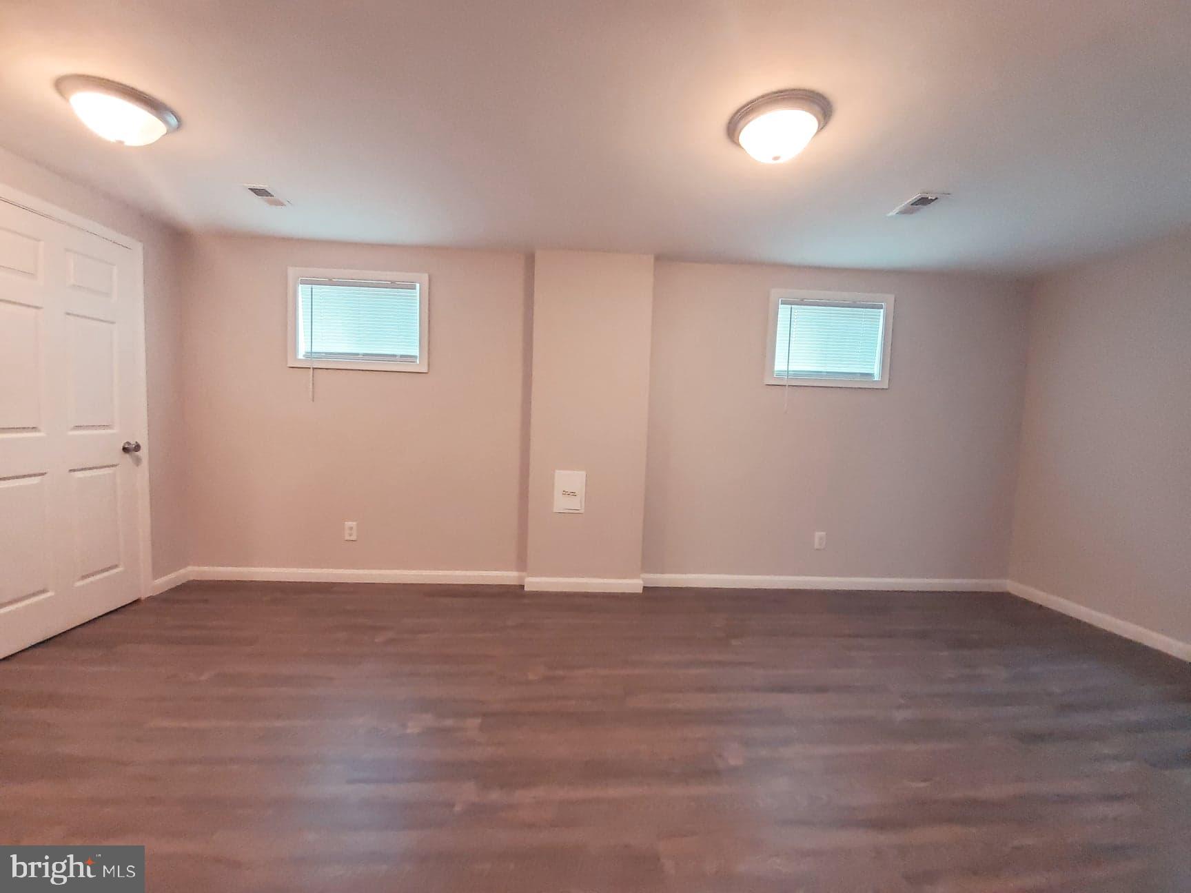 CRESTVIEW MANOR - Residential