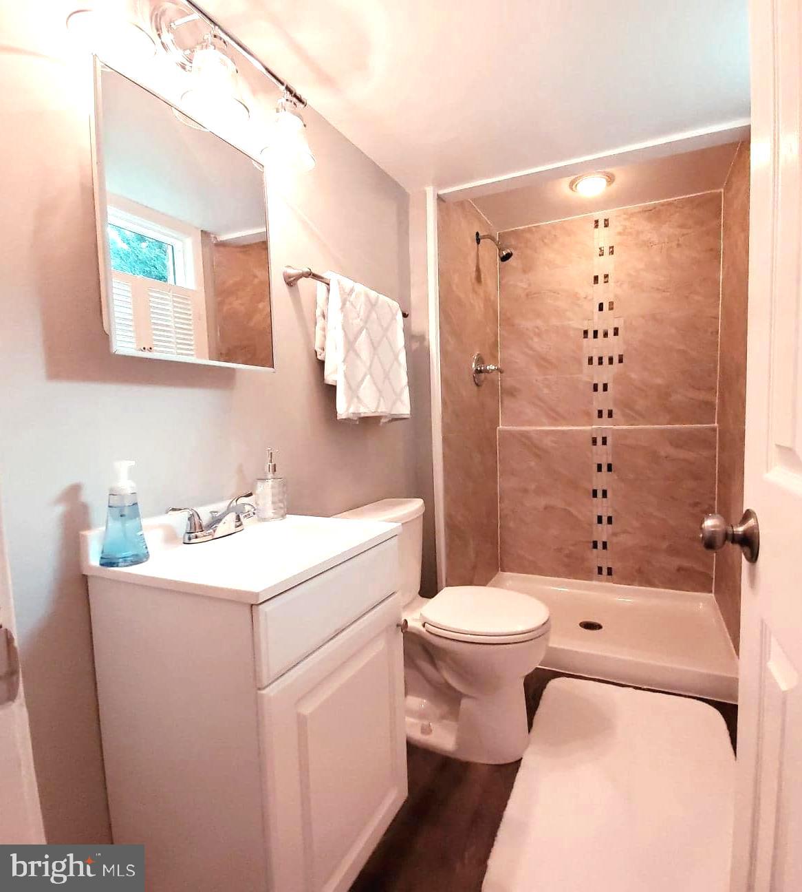 CRESTVIEW MANOR - Residential