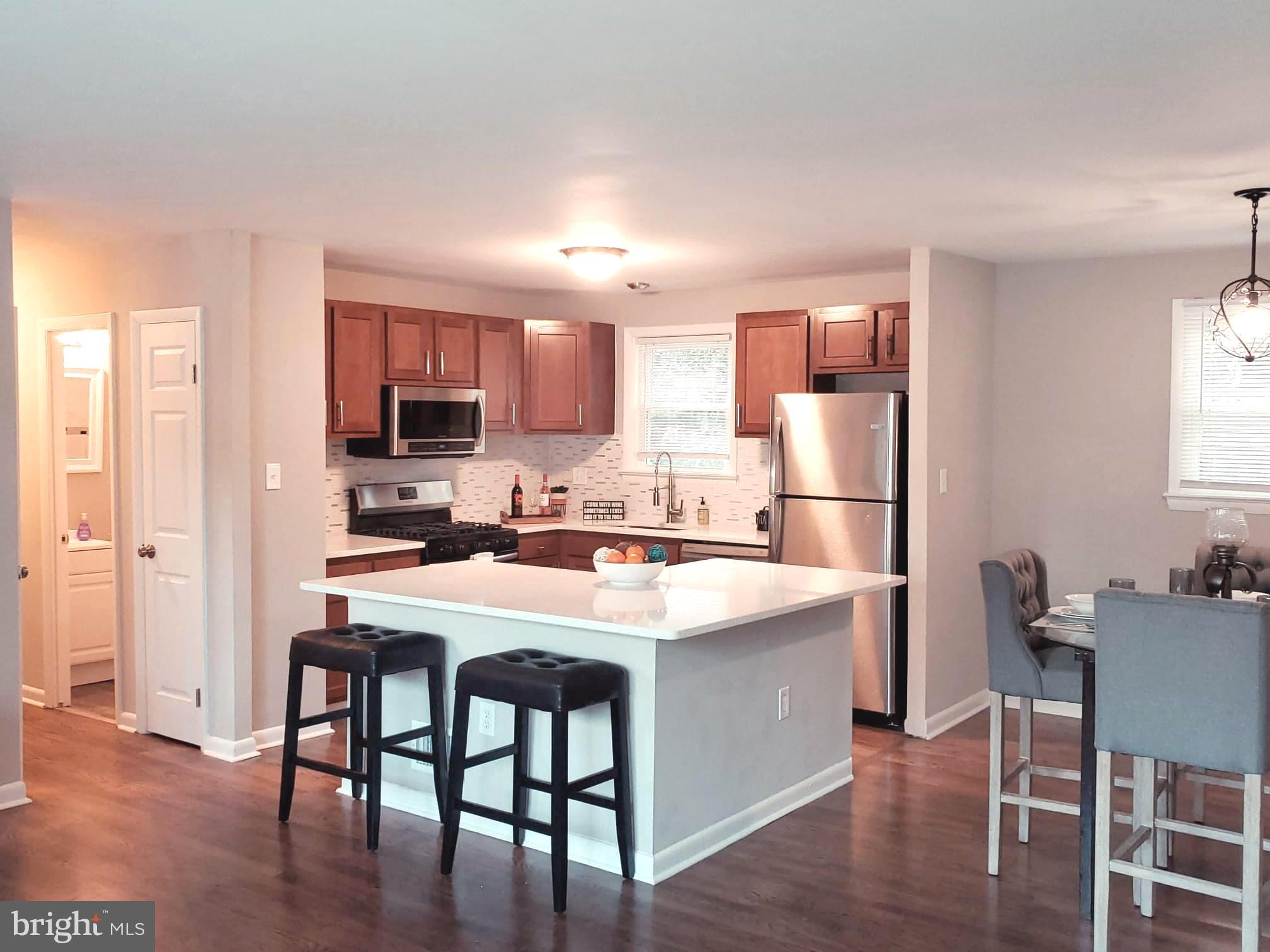 CRESTVIEW MANOR - Residential