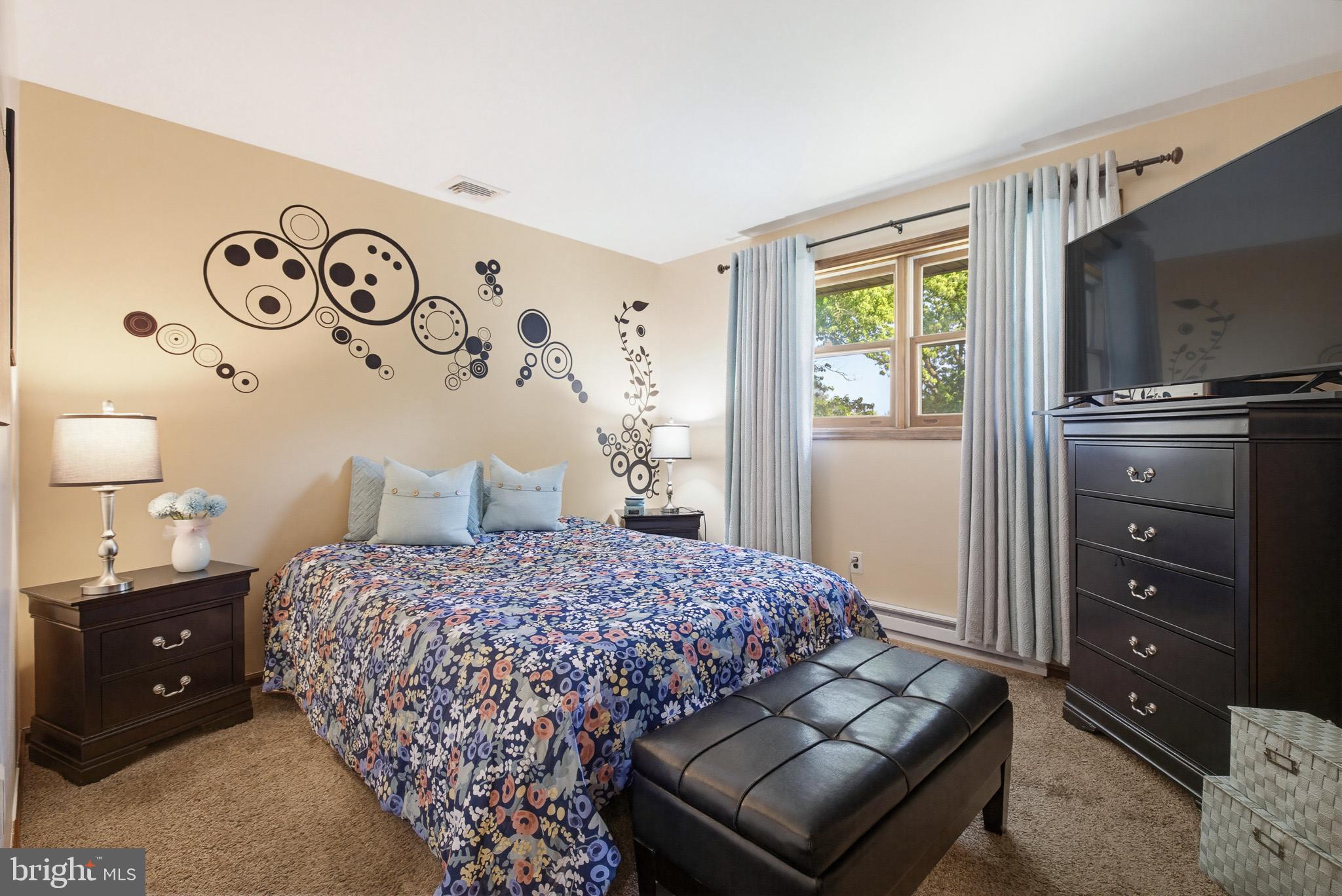 COLUMBIA - Residential