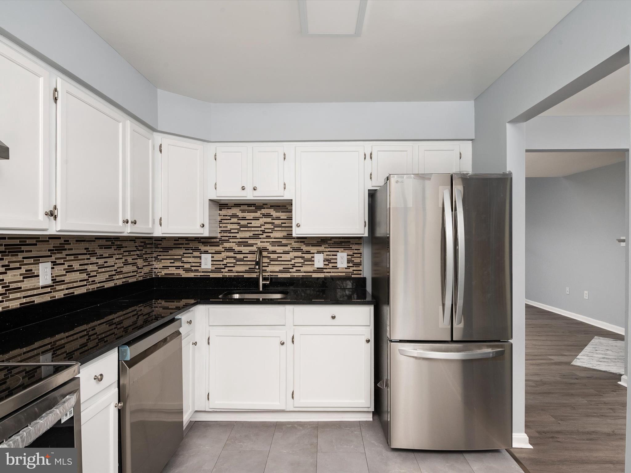 CROFTON MEADOWS - Residential