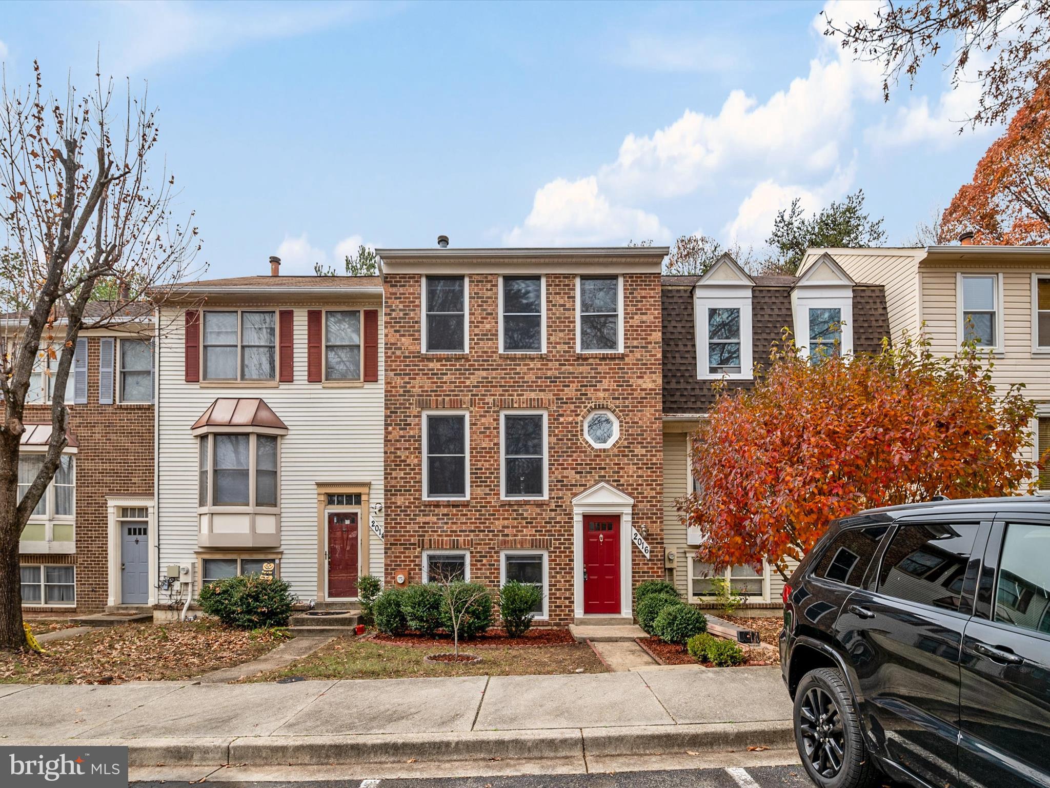 CROFTON MEADOWS - Residential