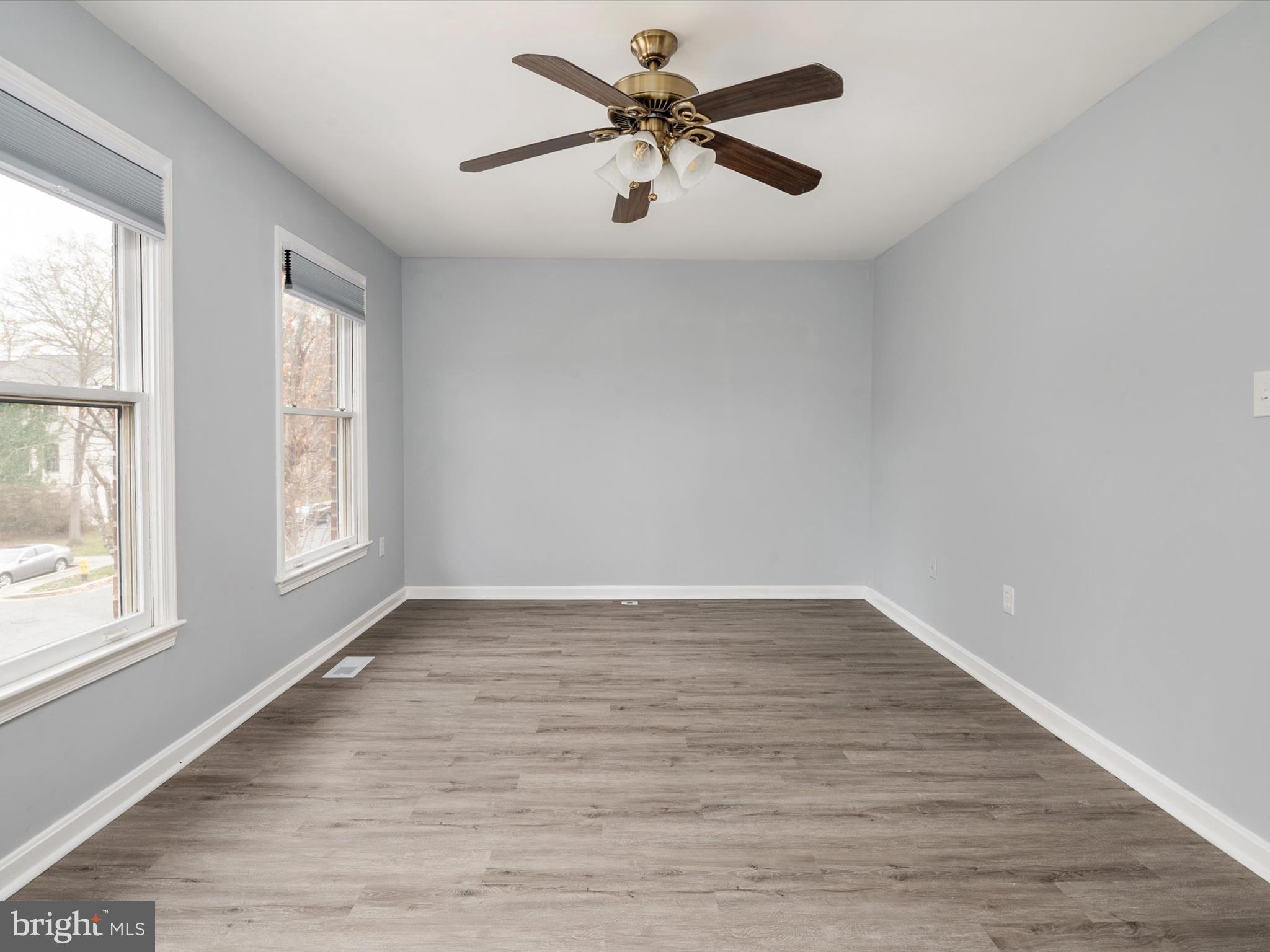 CROFTON MEADOWS - Residential