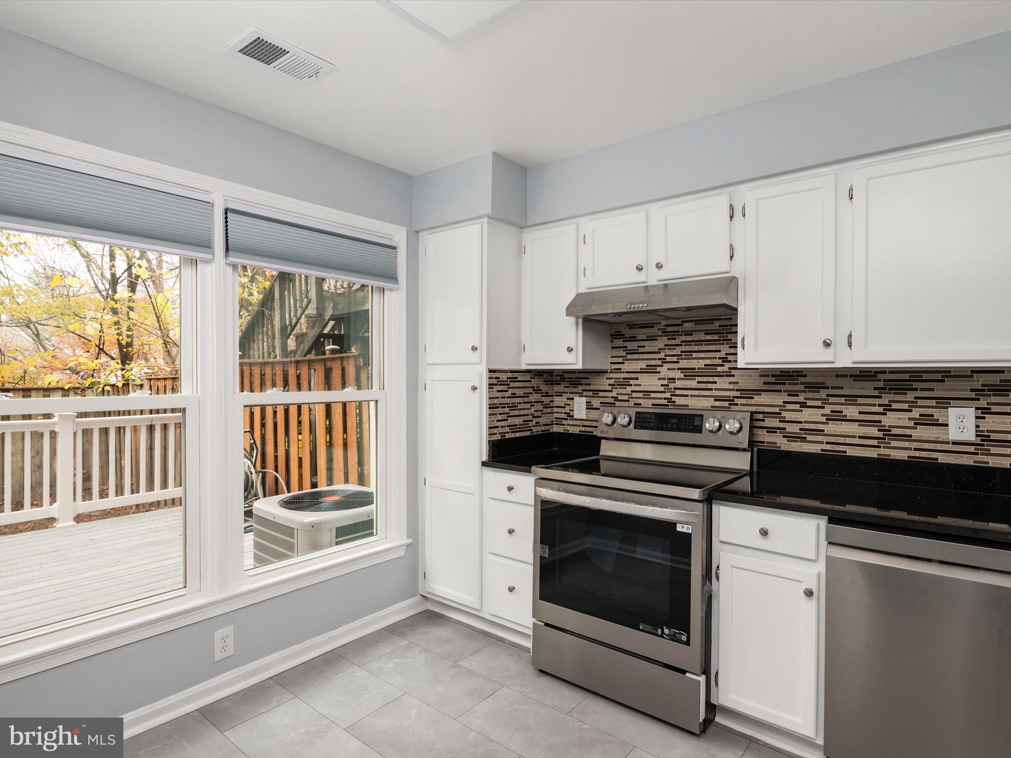 CROFTON MEADOWS - Residential