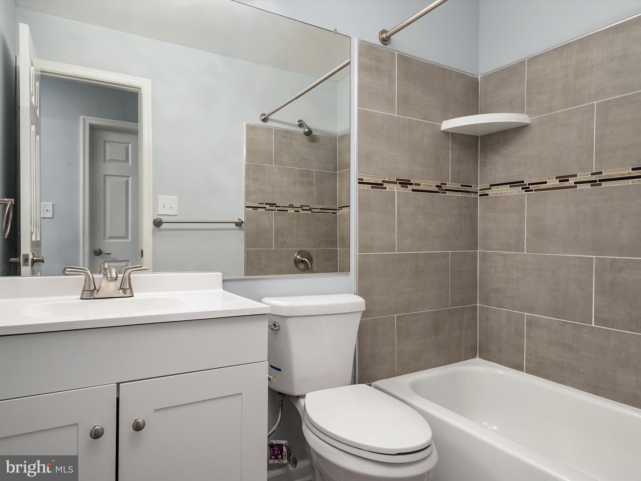 CROFTON MEADOWS - Residential