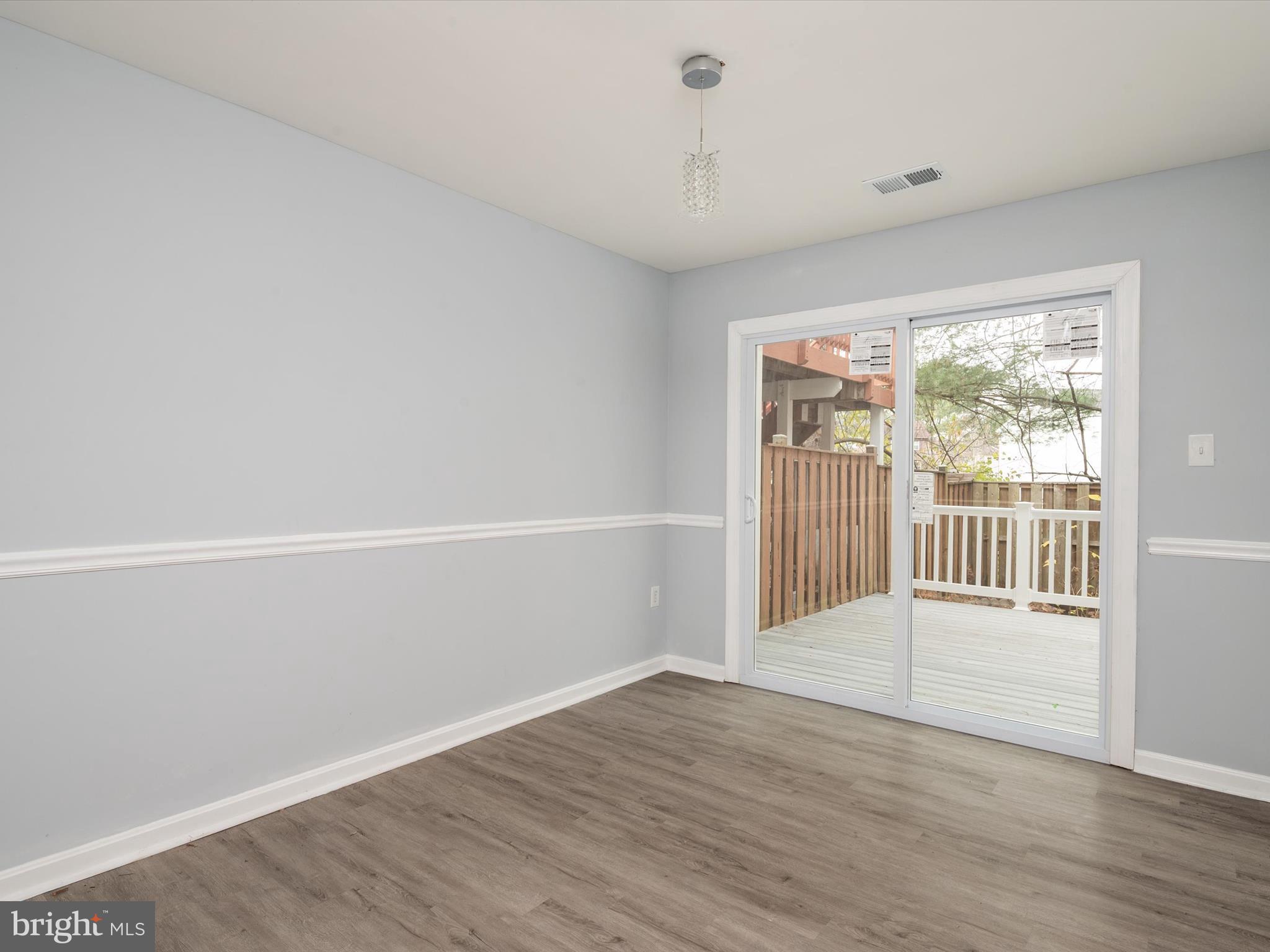 CROFTON MEADOWS - Residential