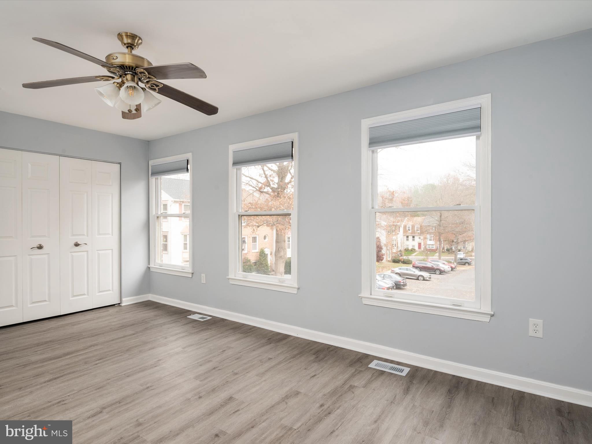 CROFTON MEADOWS - Residential