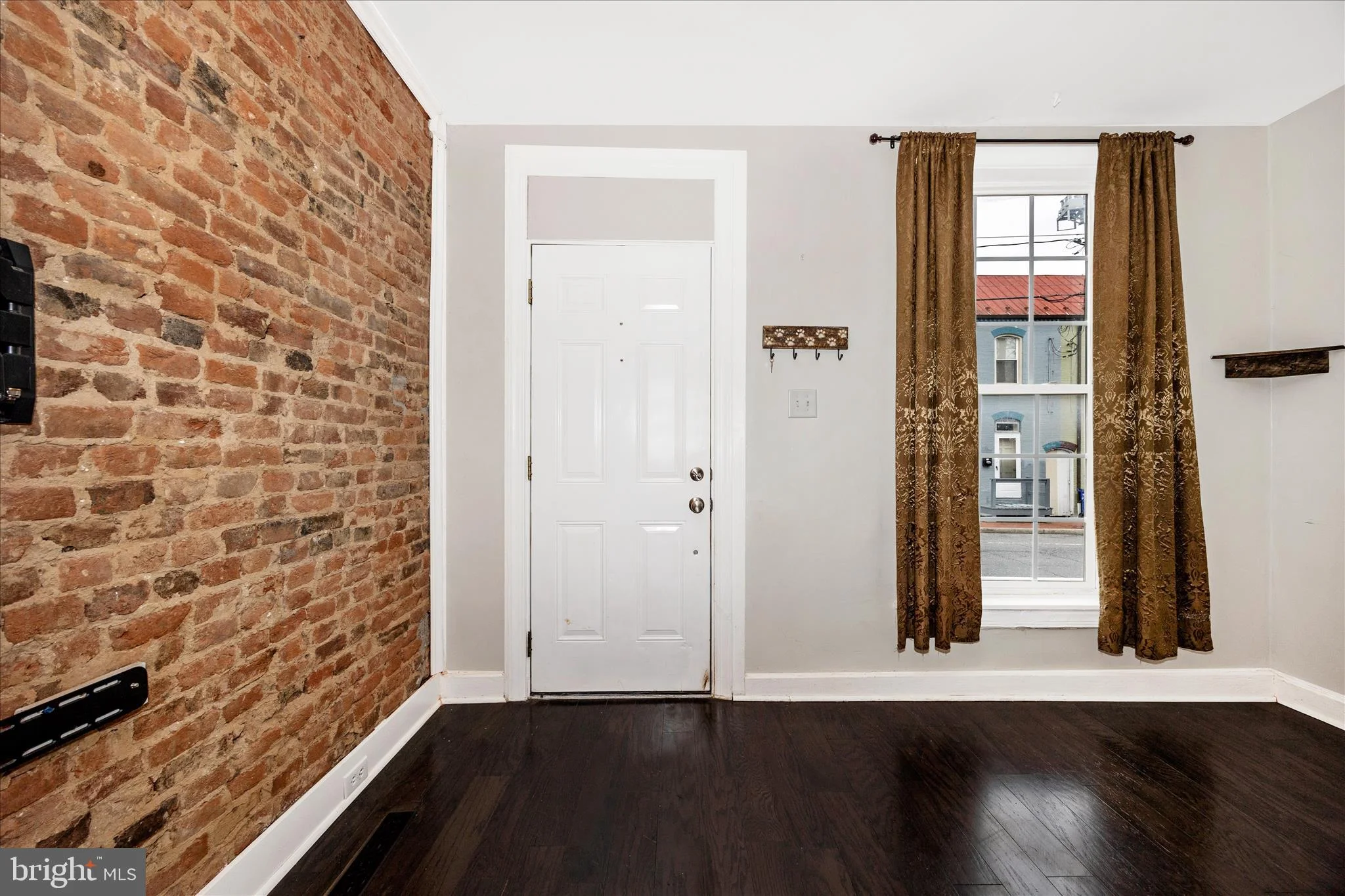 467 W South Street