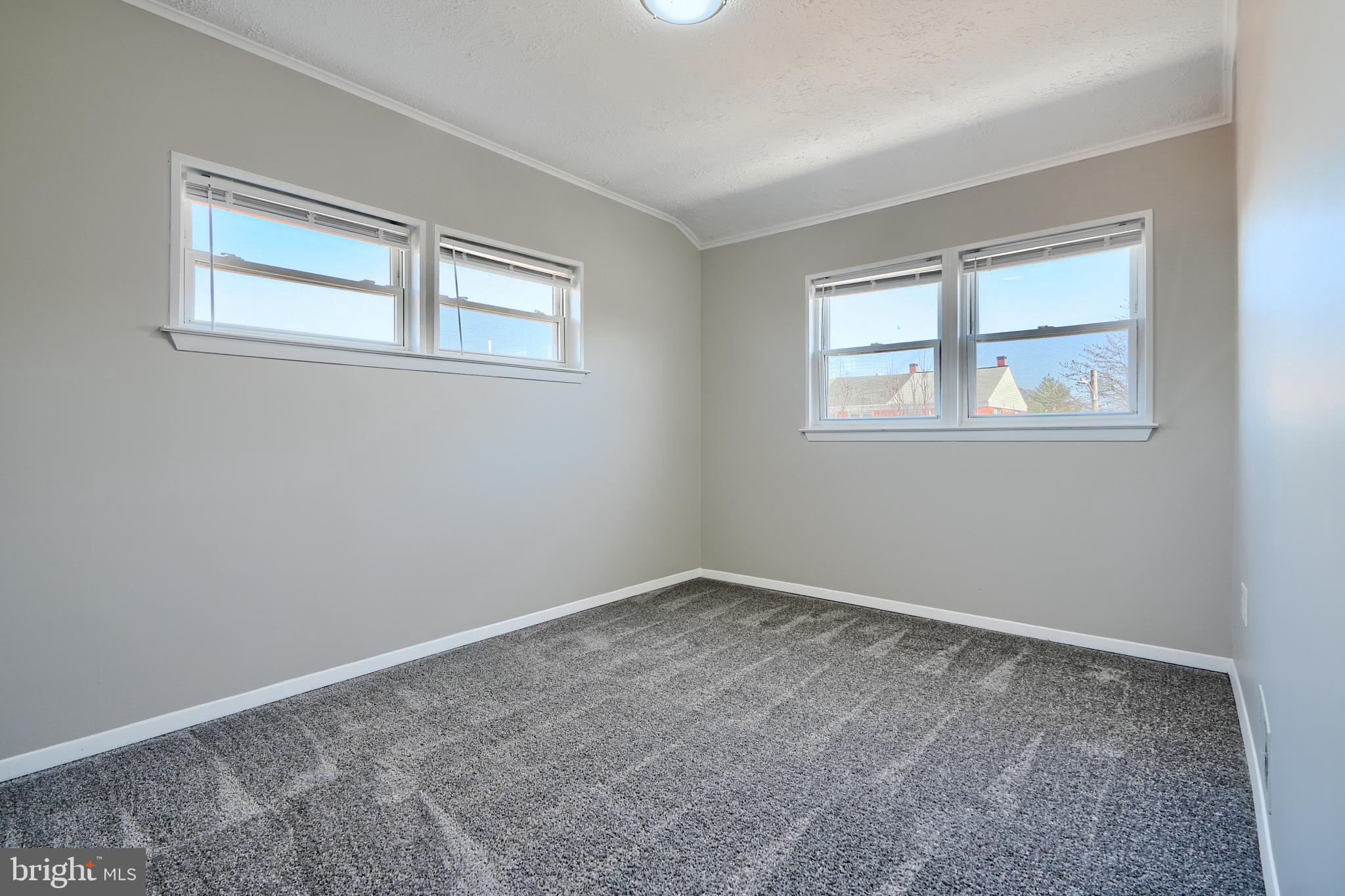 COUNTRY RIDGE - Residential