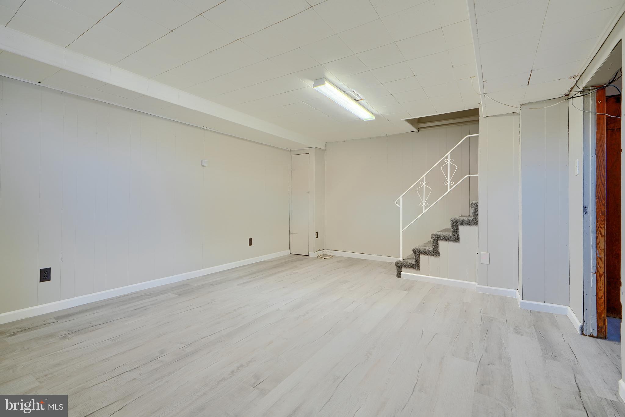 COUNTRY RIDGE - Residential