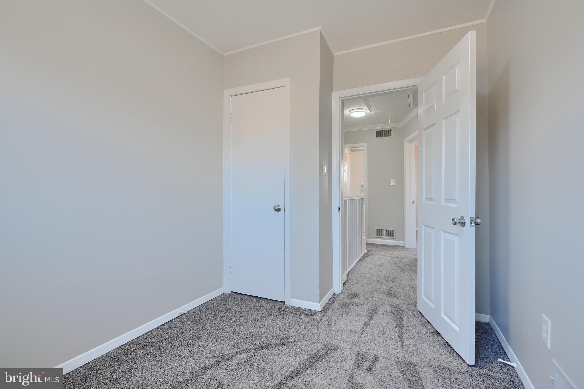 COUNTRY RIDGE - Residential