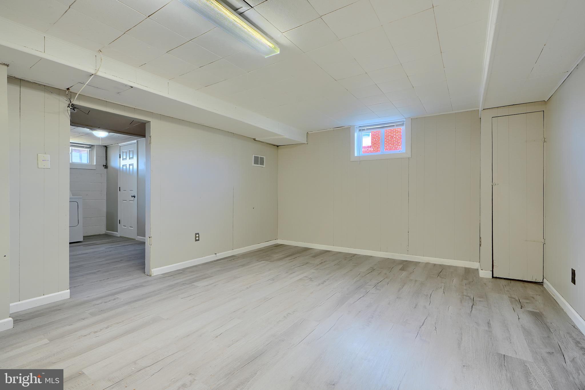 COUNTRY RIDGE - Residential