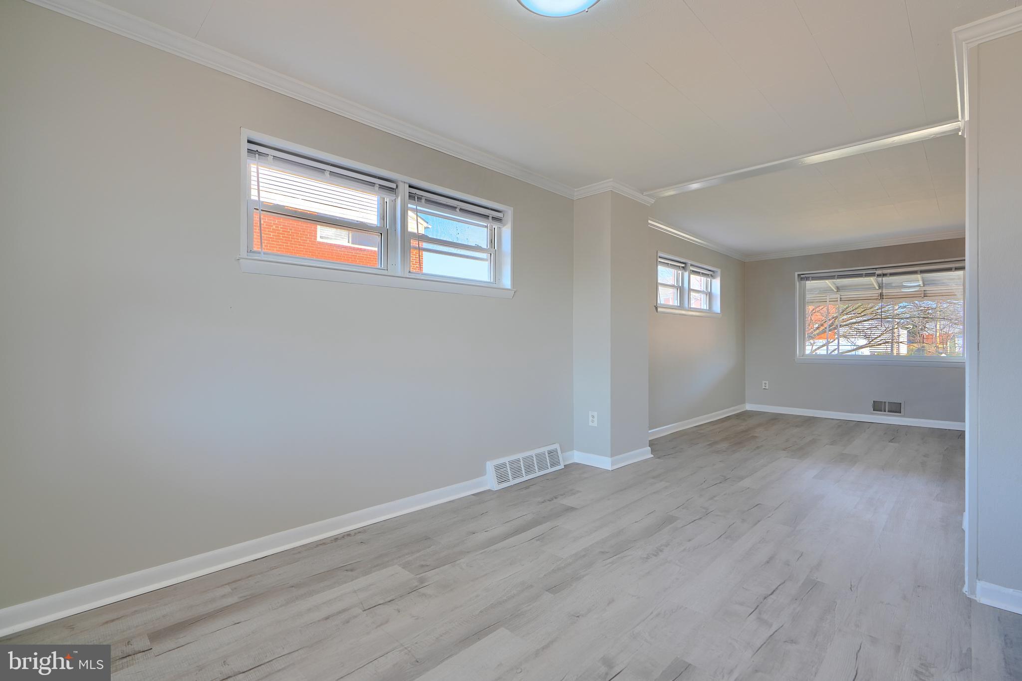 COUNTRY RIDGE - Residential