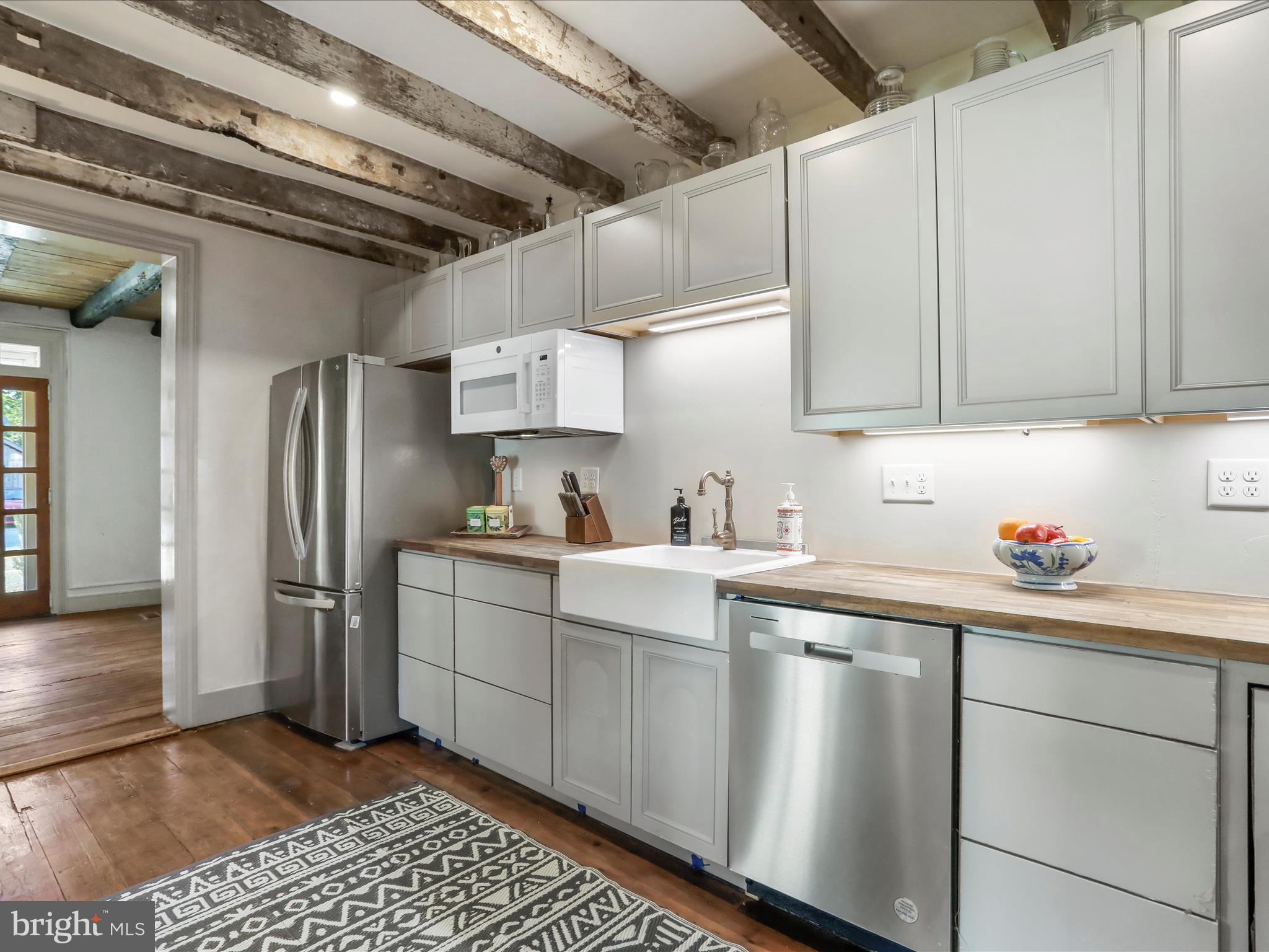 BOLIVAR VILLAGE - Residential