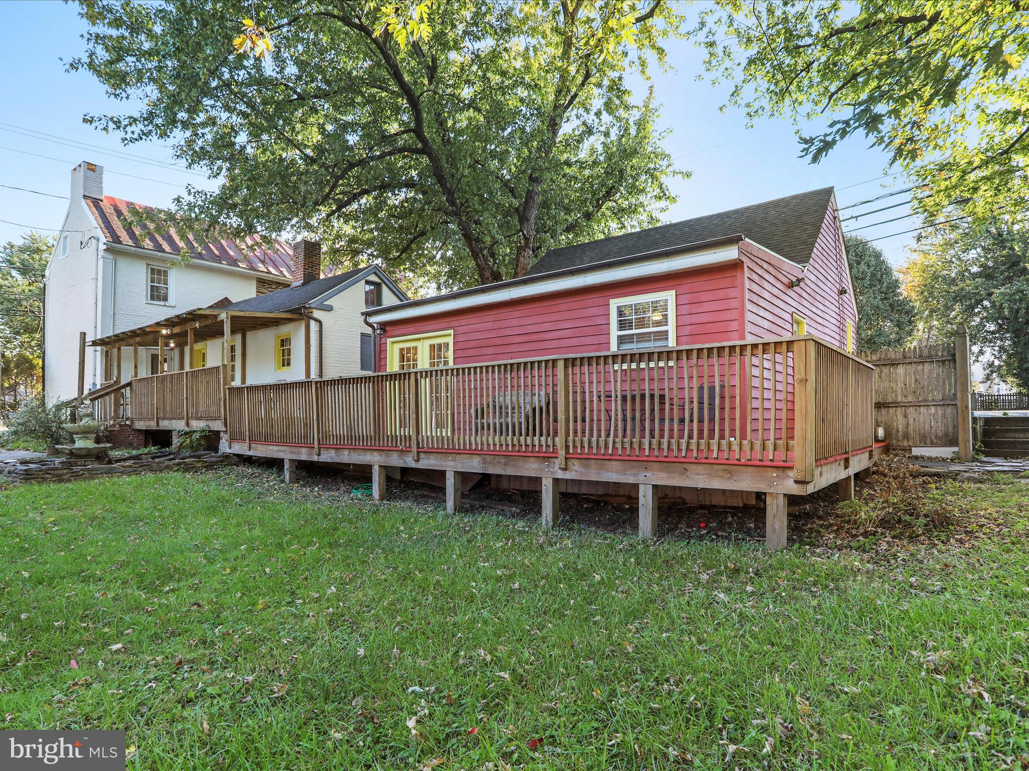 BOLIVAR VILLAGE - Residential