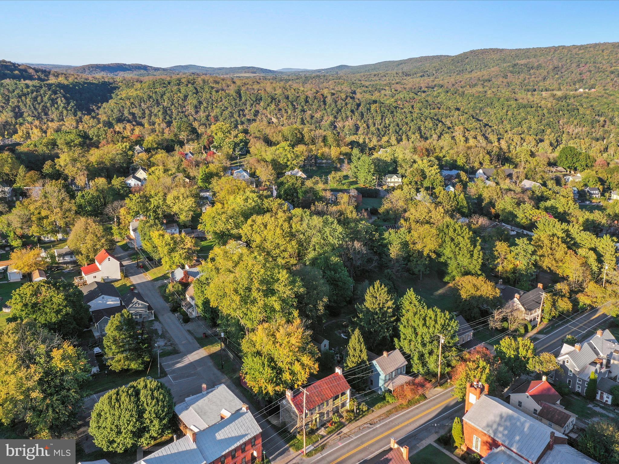 BOLIVAR VILLAGE - Residential