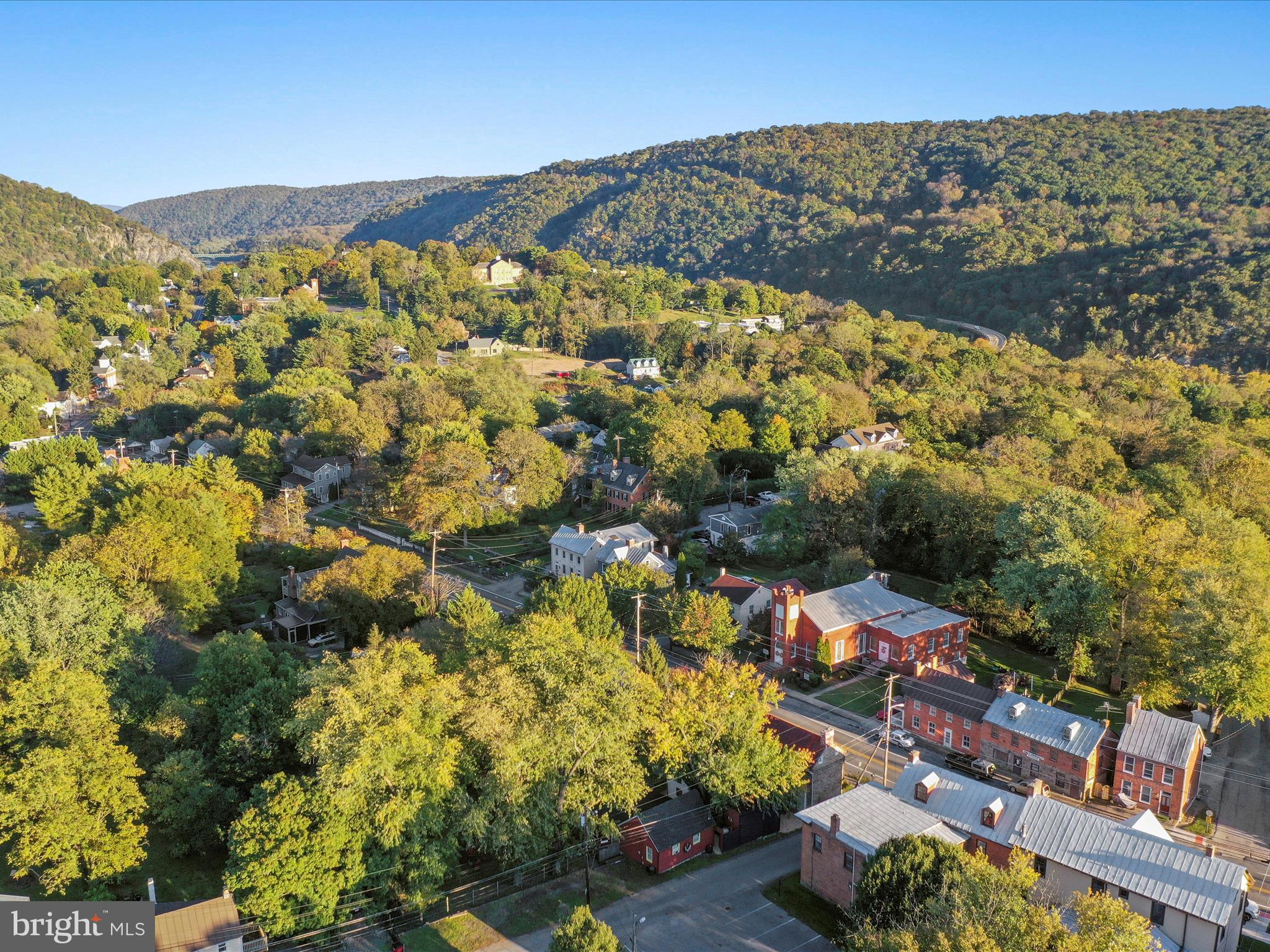 BOLIVAR VILLAGE - Residential