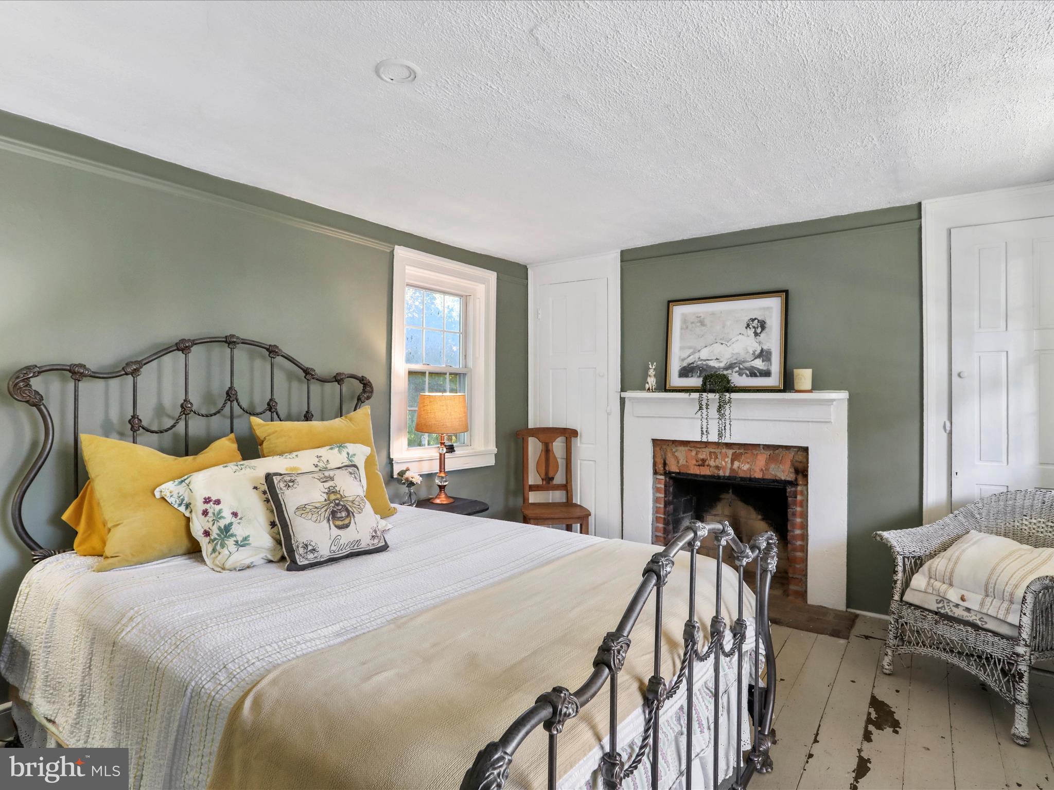 BOLIVAR VILLAGE - Residential