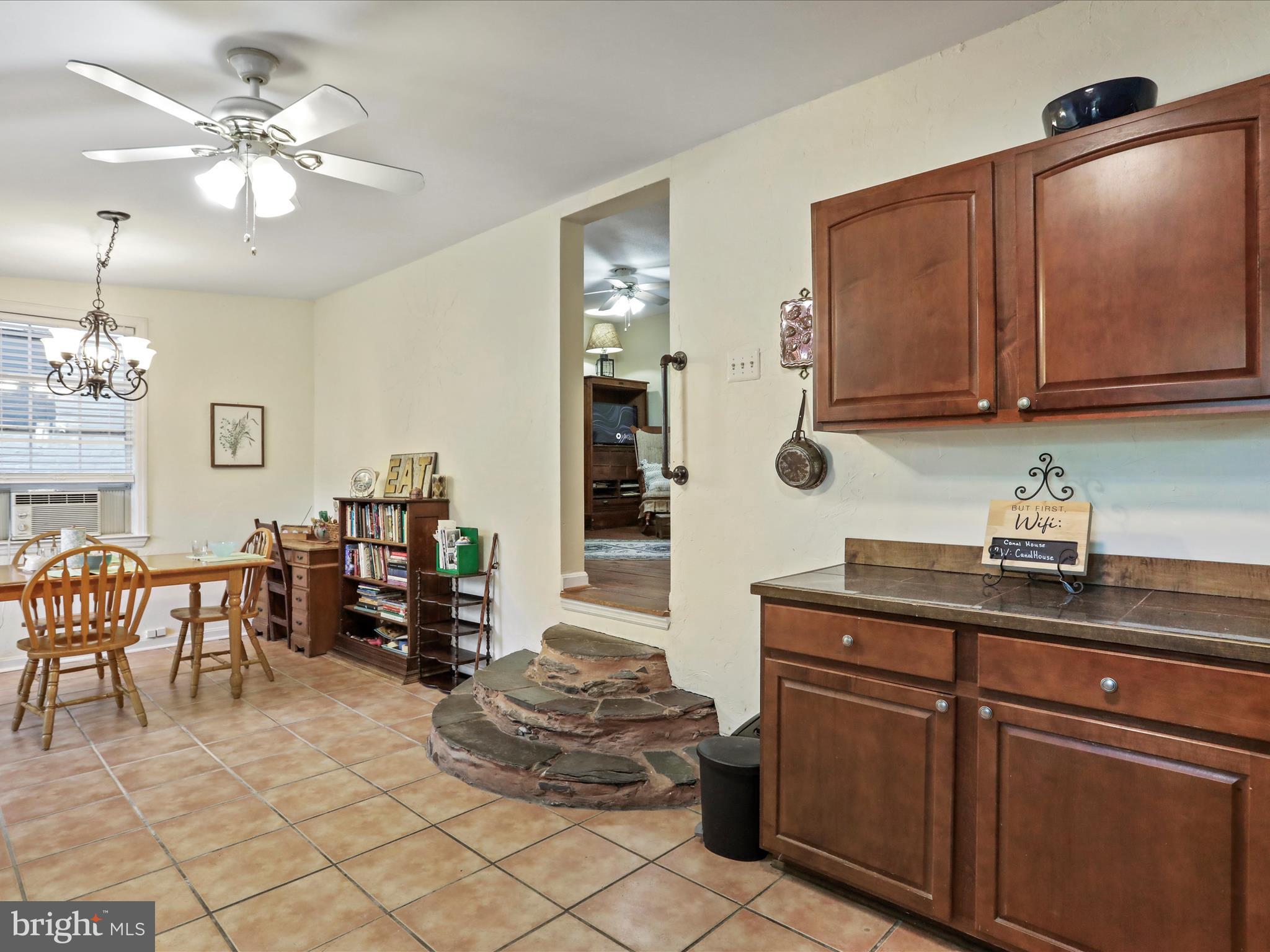 BOLIVAR VILLAGE - Residential