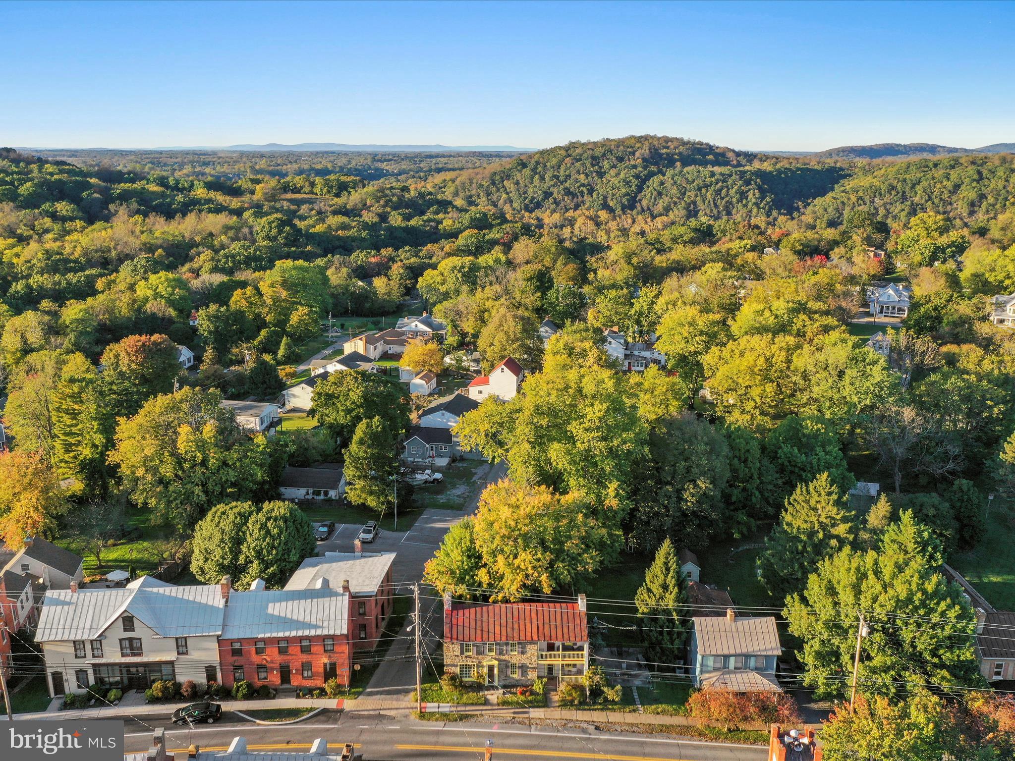 BOLIVAR VILLAGE - Residential