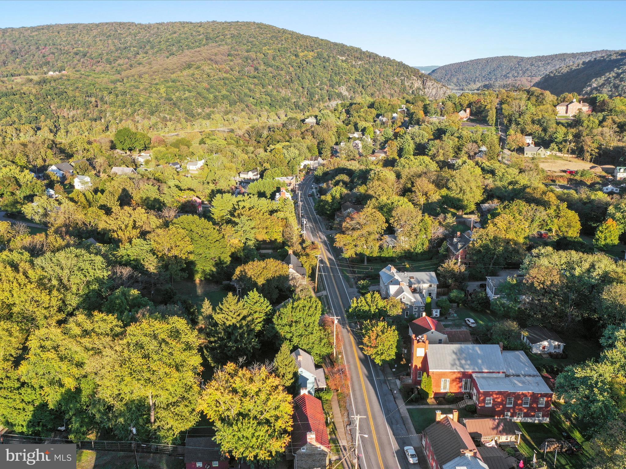 BOLIVAR VILLAGE - Residential