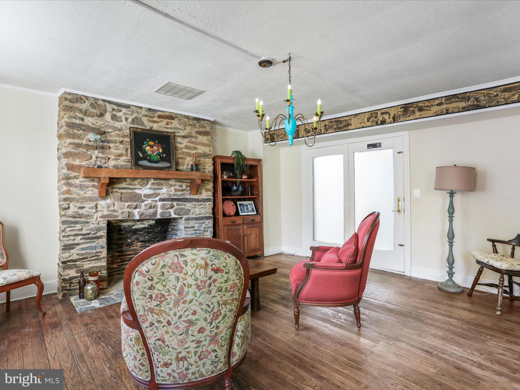 BOLIVAR VILLAGE - Residential