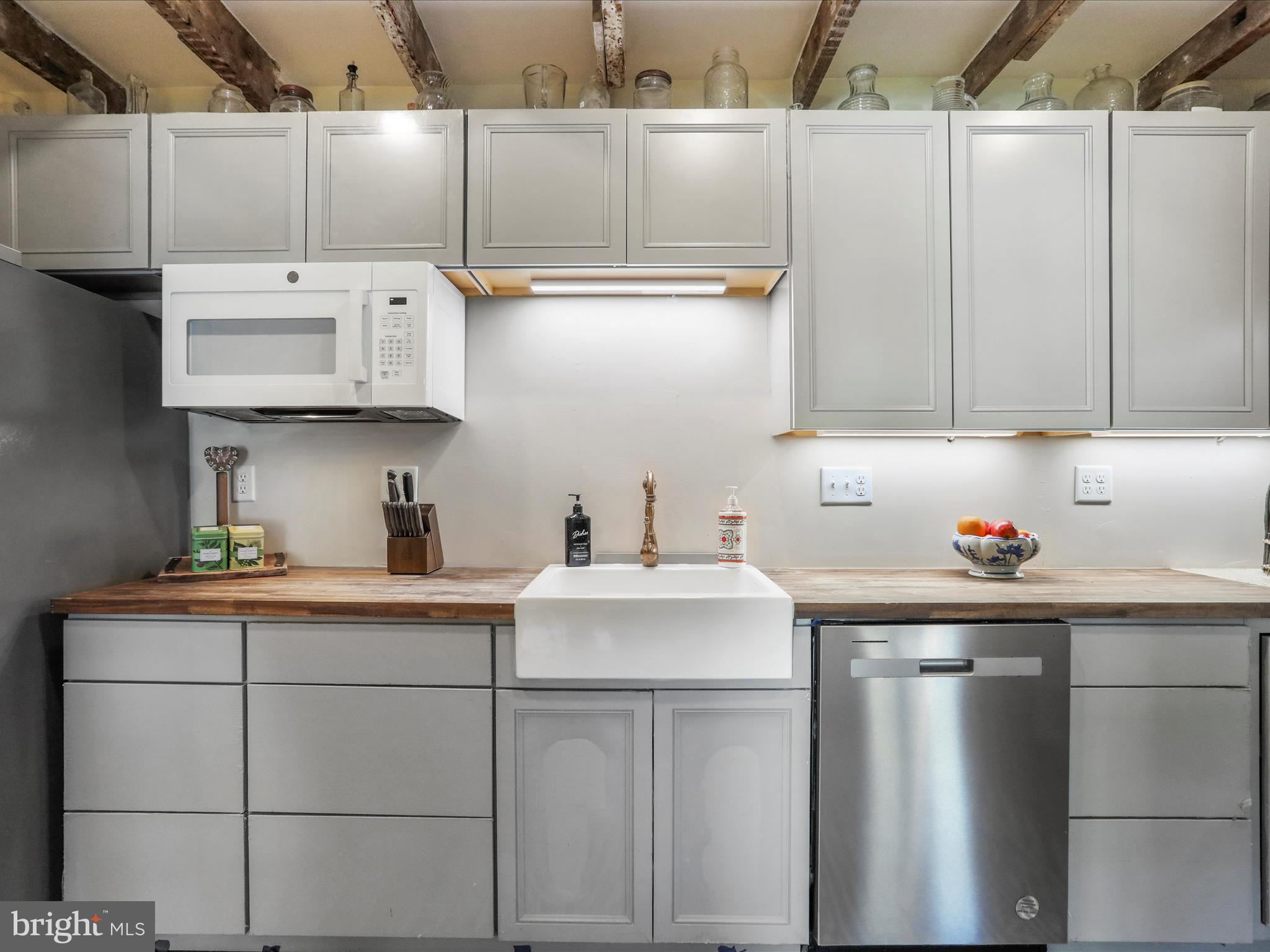 BOLIVAR VILLAGE - Residential