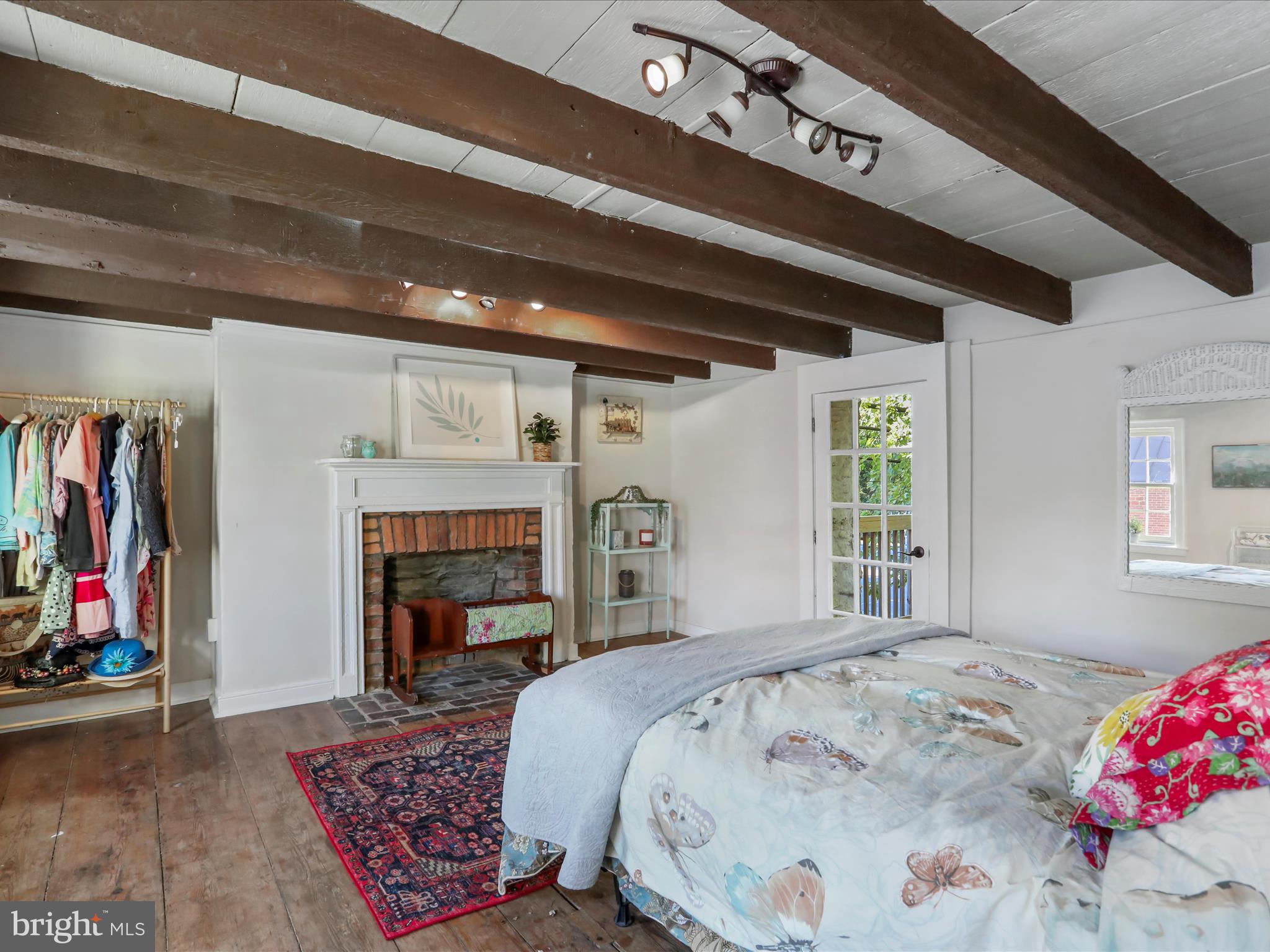 BOLIVAR VILLAGE - Residential