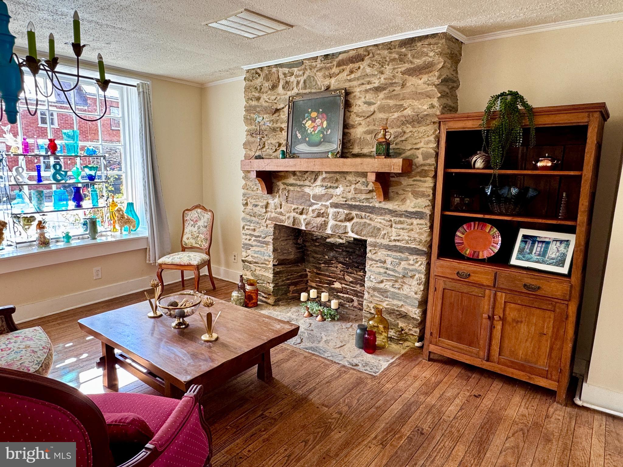 BOLIVAR VILLAGE - Residential