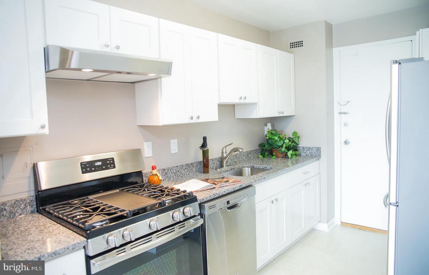 GROSVENOR PARK - Residential Lease