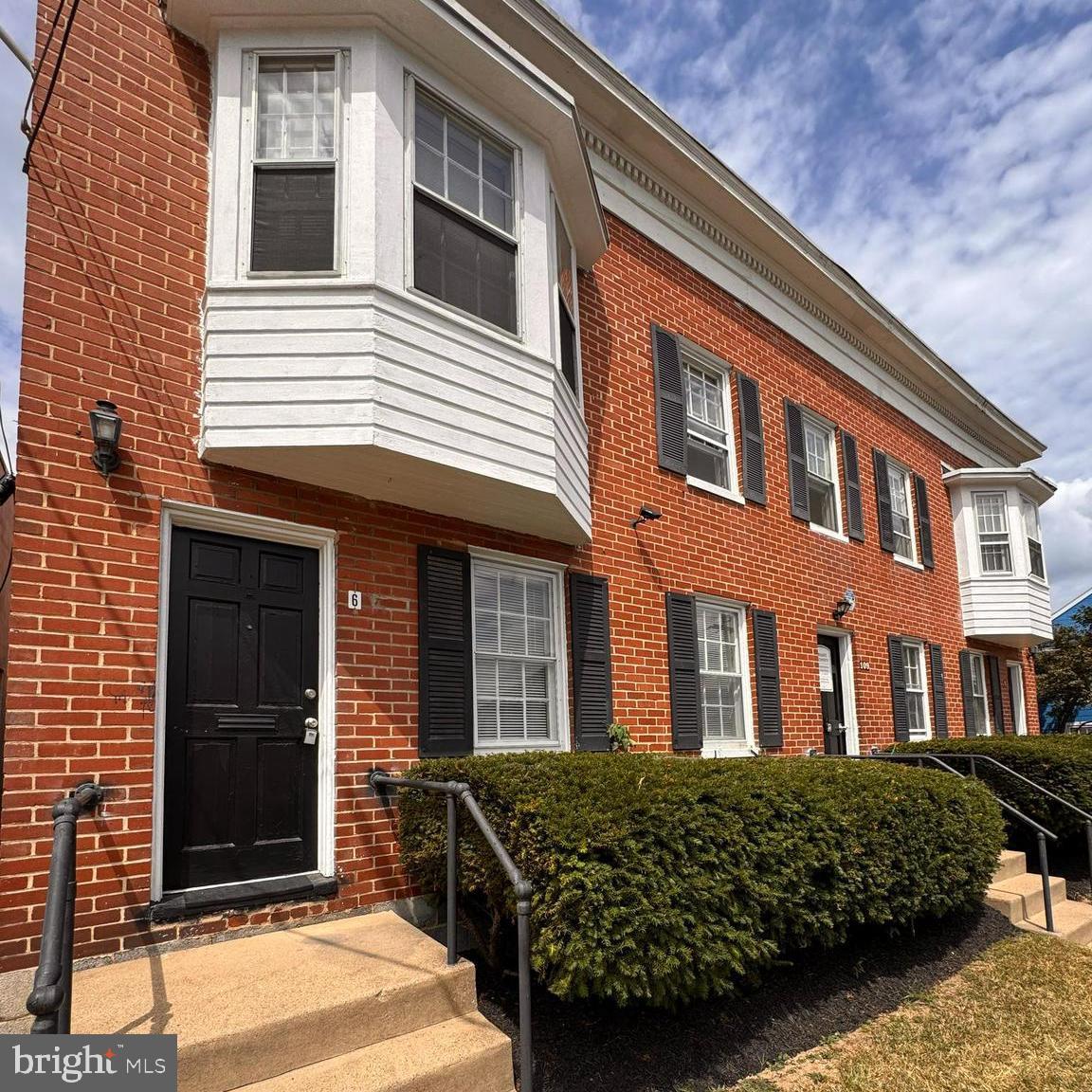 1 BEDROOM 1 BATH APARTMENT in Downtown Frederick AVAILABLE