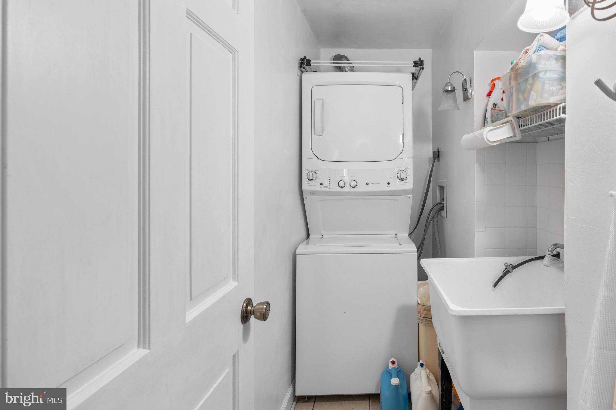 SELBY ON THE BAY - Residential