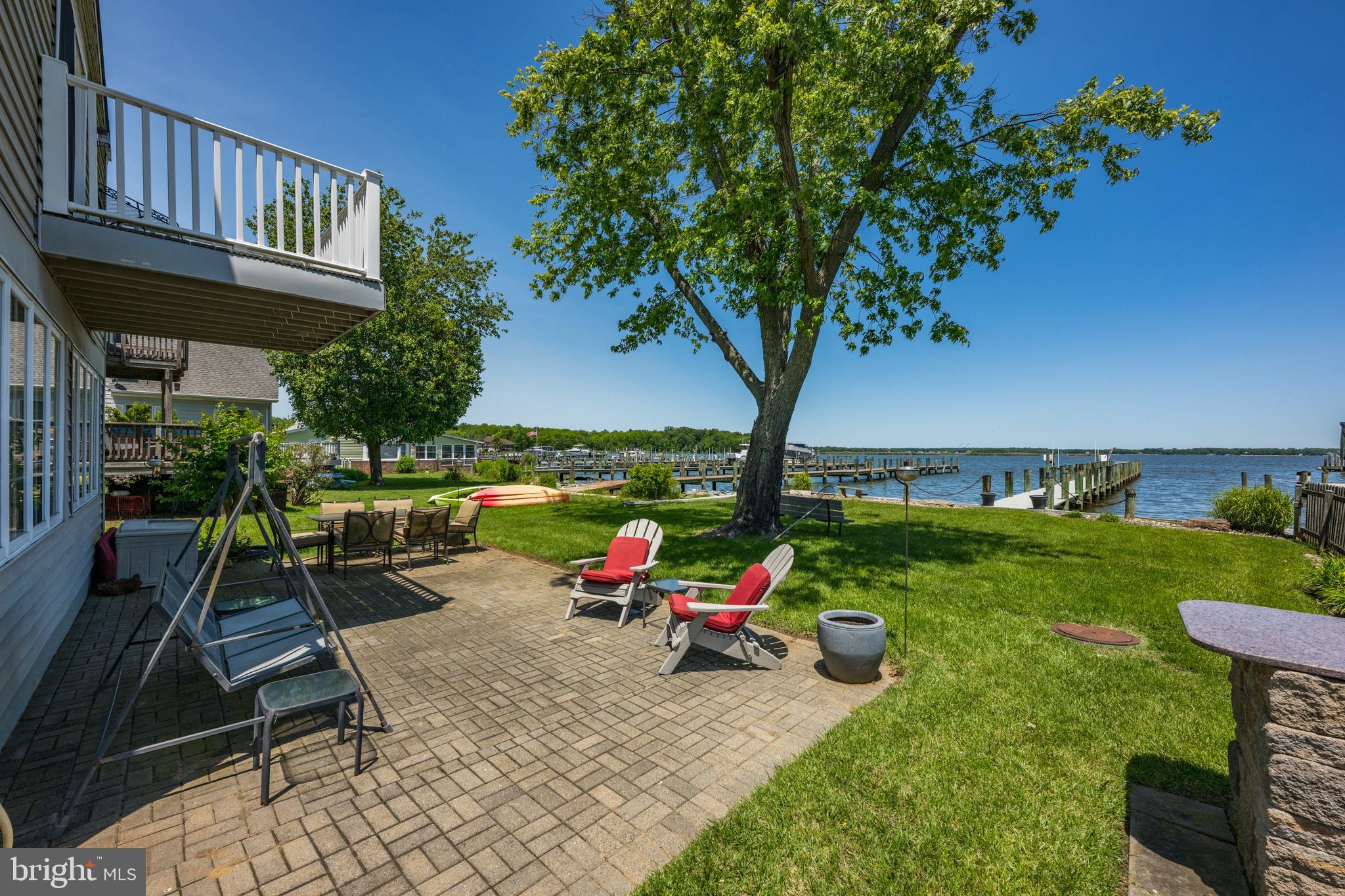 SELBY ON THE BAY - Residential