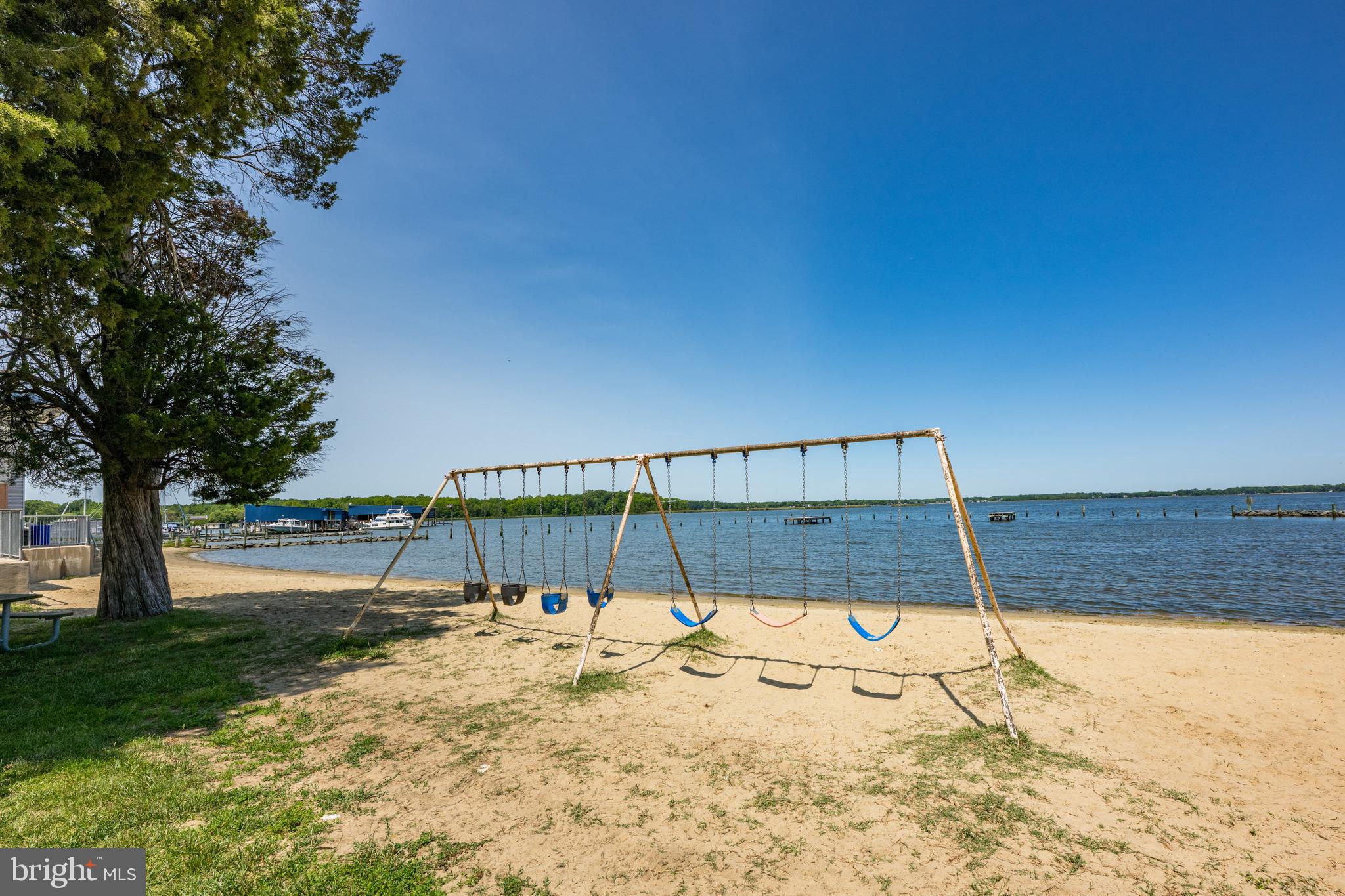 SELBY ON THE BAY - Residential