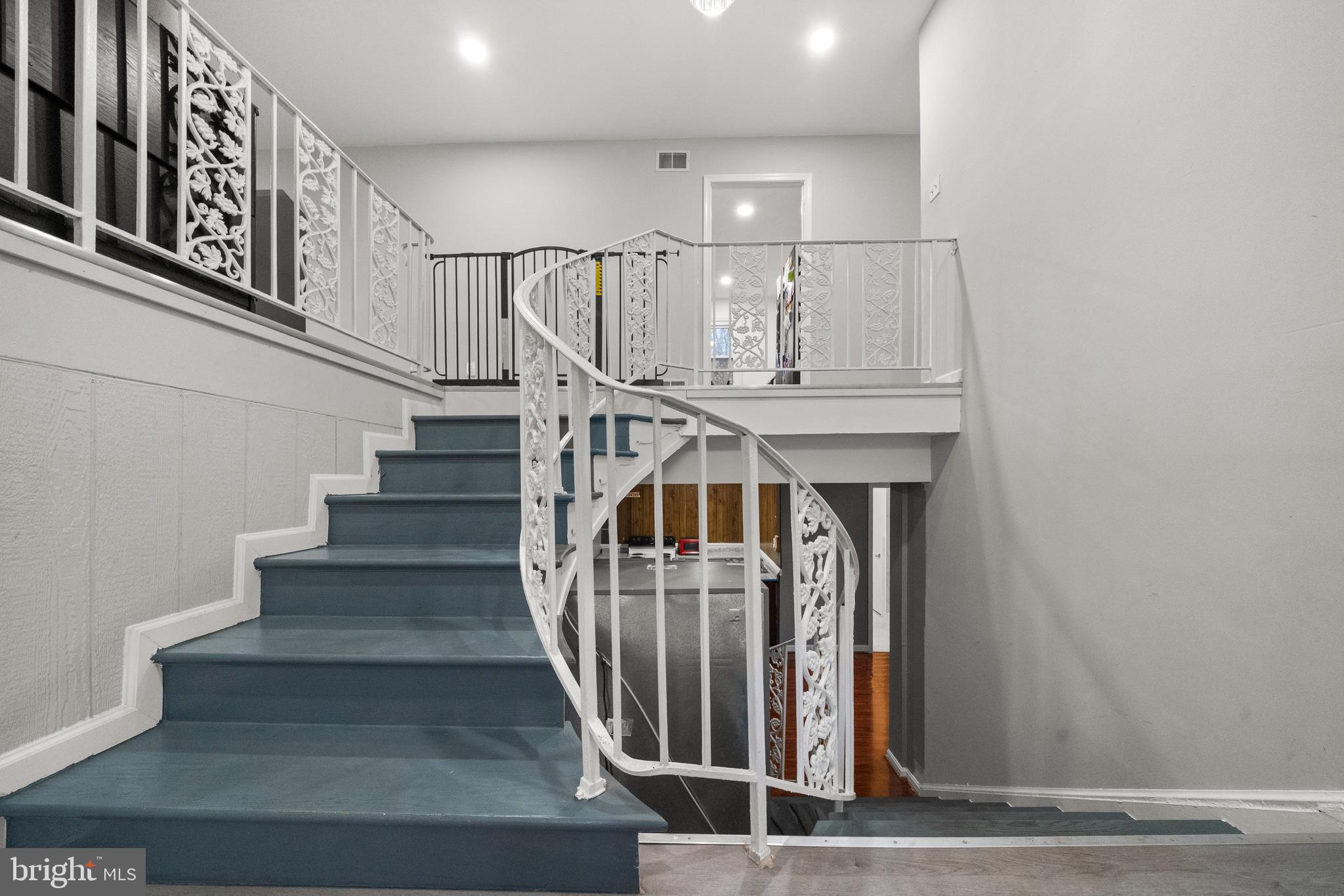 OAKLAWN - Residential