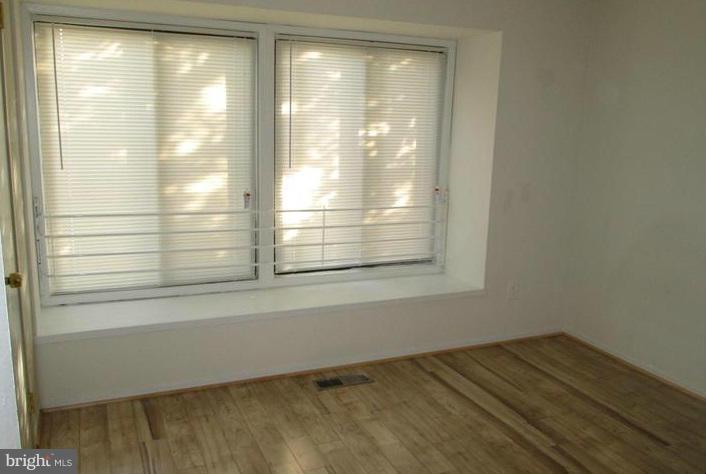 THOMAS CHOICE WEST - Residential Lease