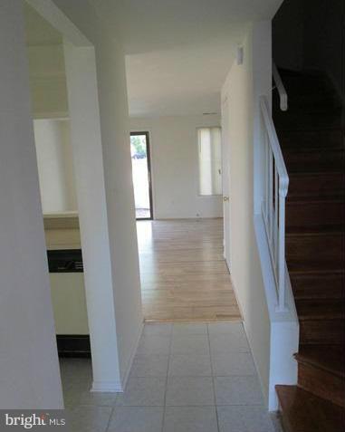 THOMAS CHOICE WEST - Residential Lease