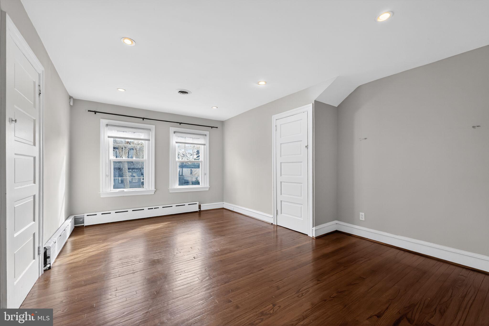 NARBERTH - Residential