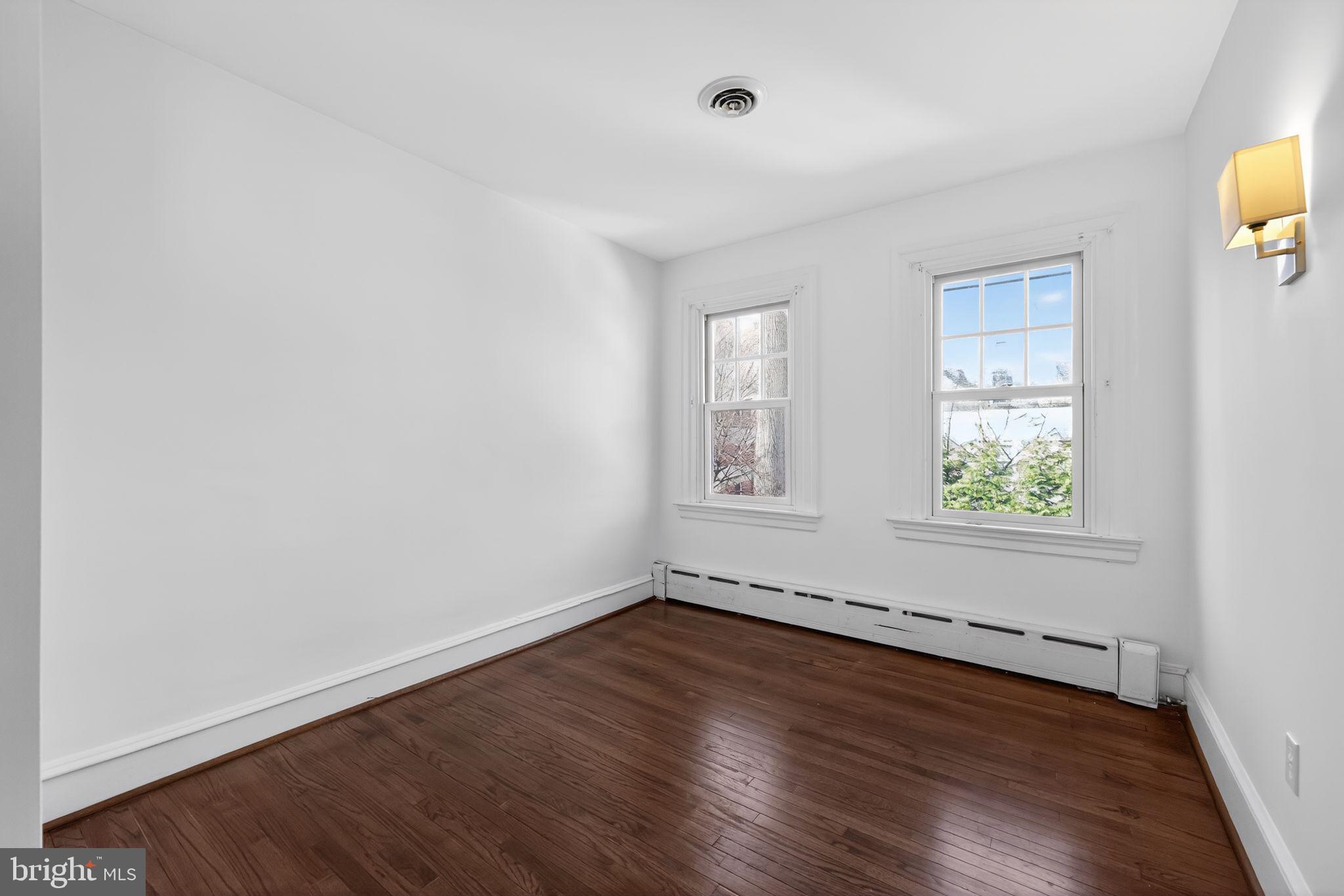 NARBERTH - Residential