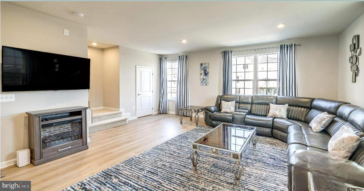 GEORGETOWN PARK - Residential Lease