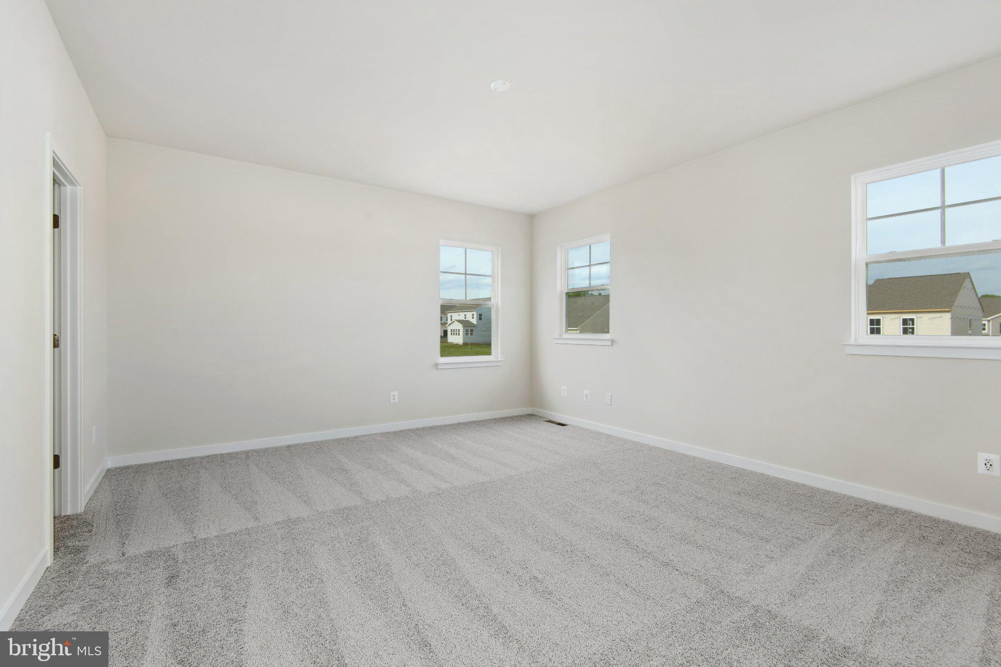 1040 BARKSDALE DRIVE HS 72
