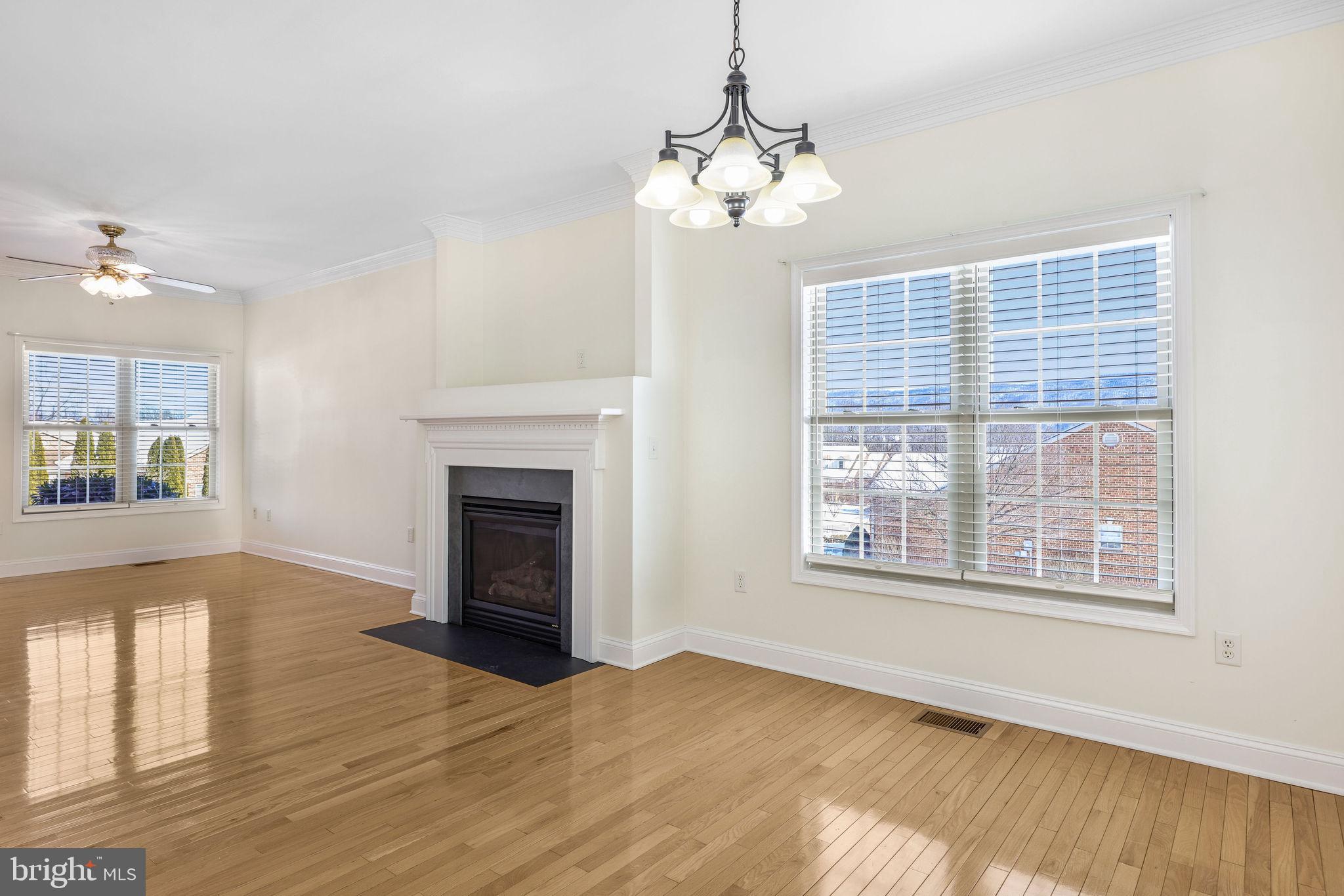 CAMELOT ESTATES - Residential