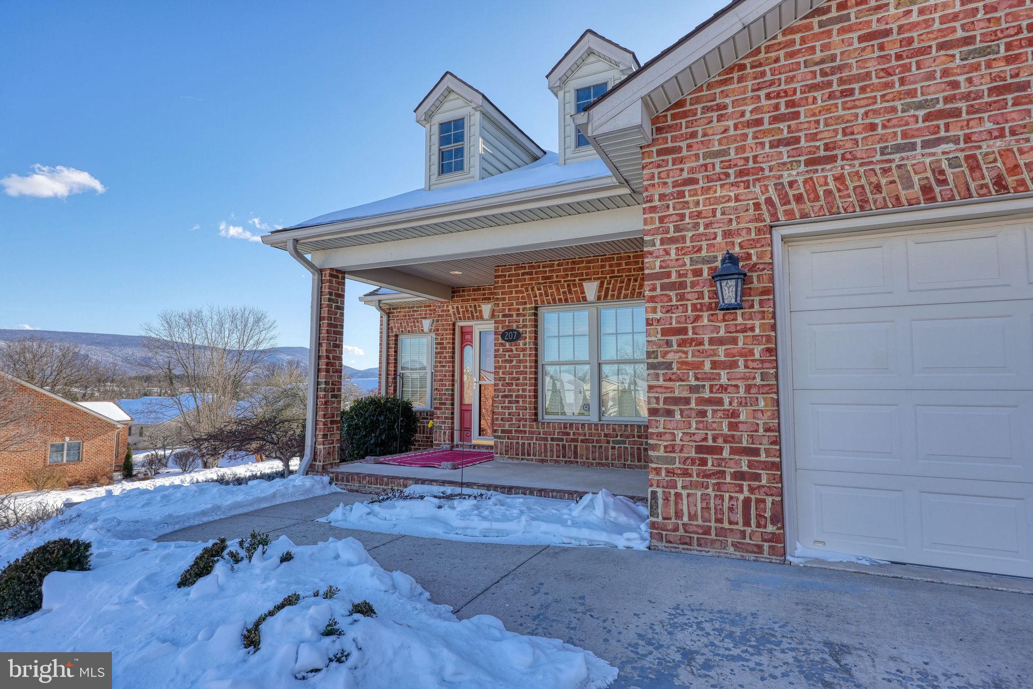 CAMELOT ESTATES - Residential