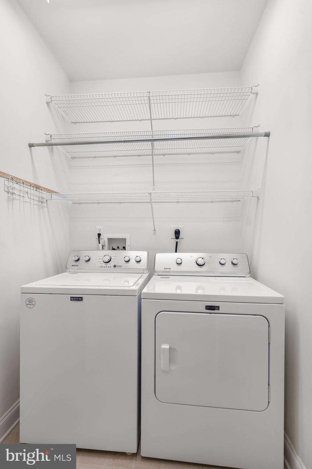 CAMELOT ESTATES - Residential