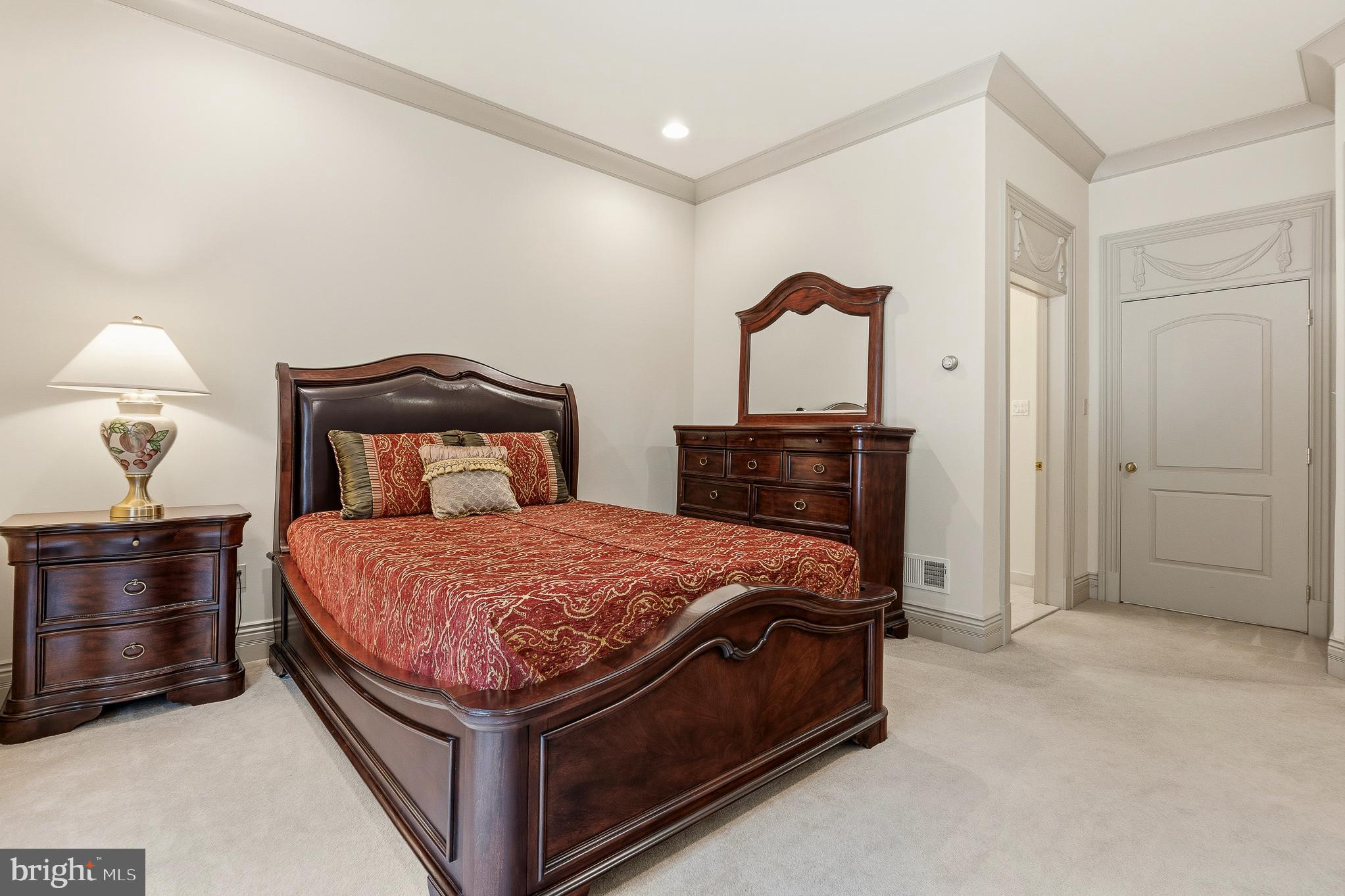 RIDGEWOOD - Residential