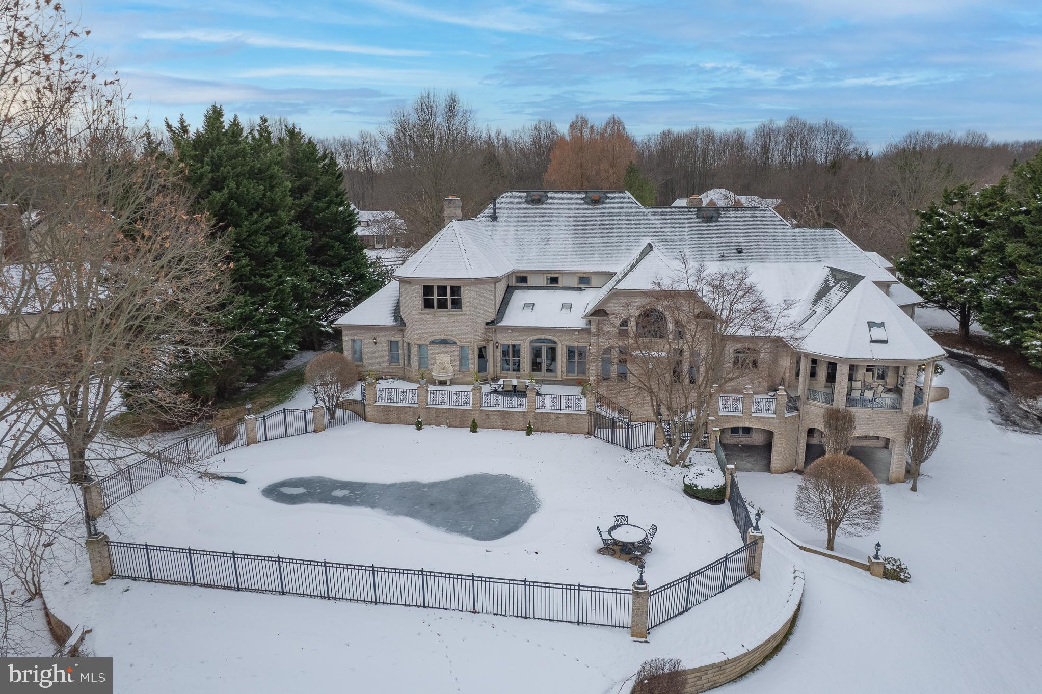 RIDGEWOOD - Residential