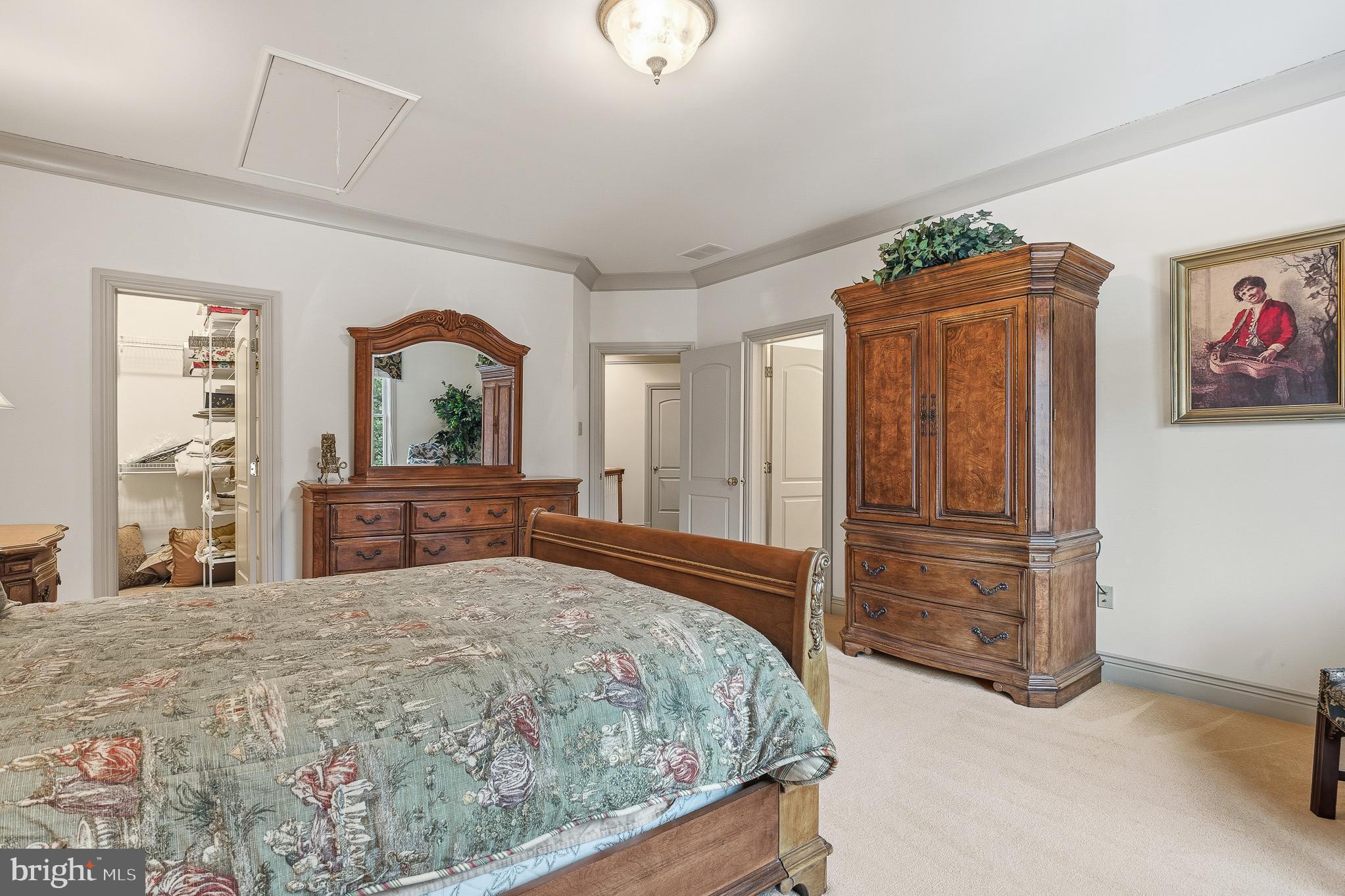 RIDGEWOOD - Residential