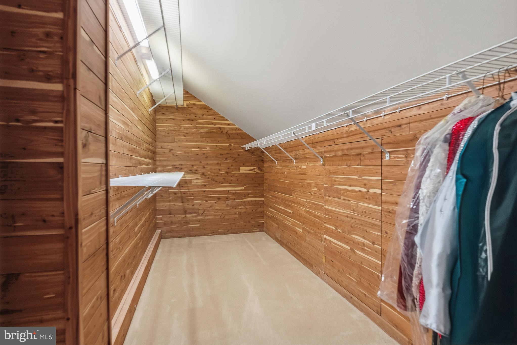 RIDGEWOOD - Residential